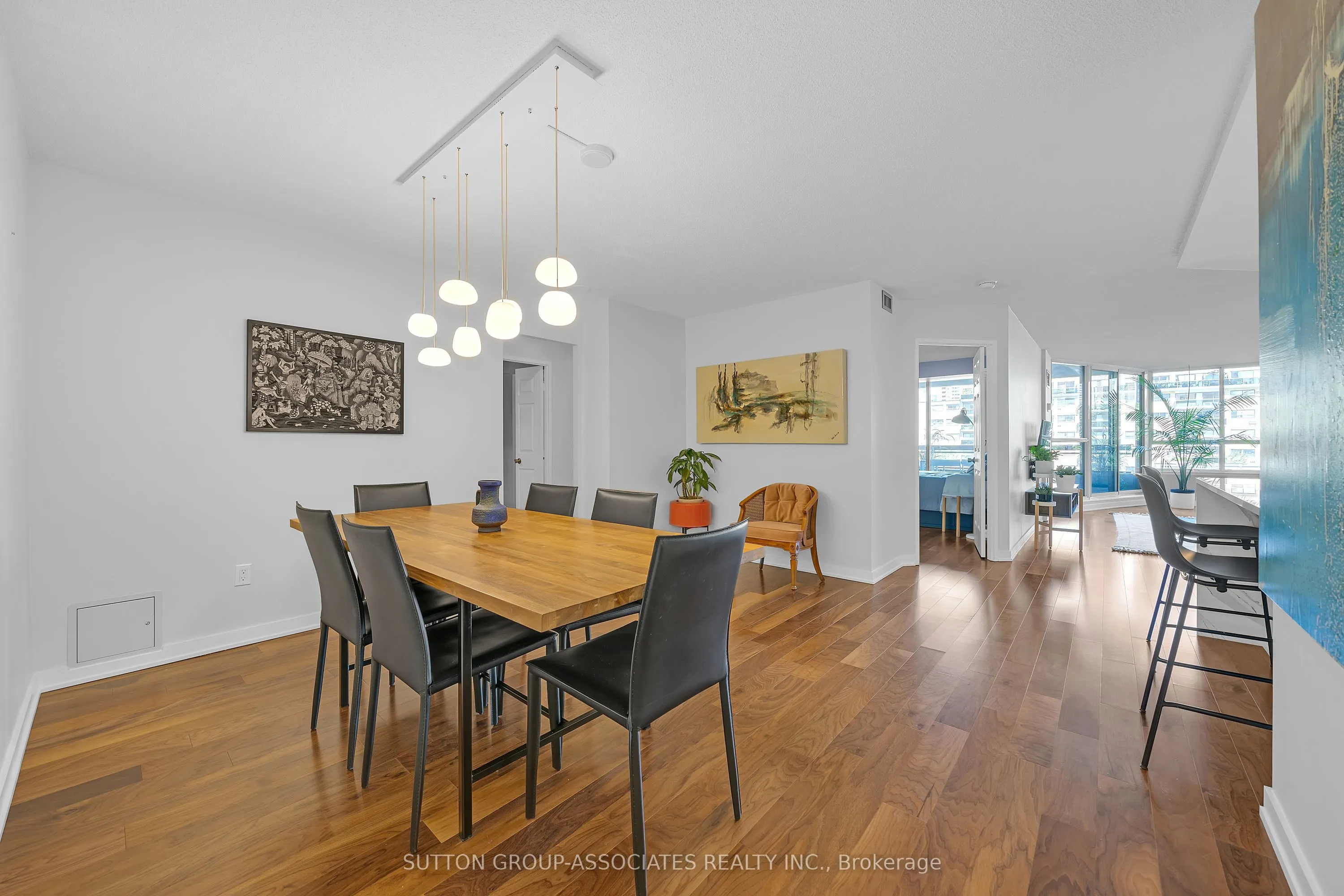 130 Carlton Street, #601