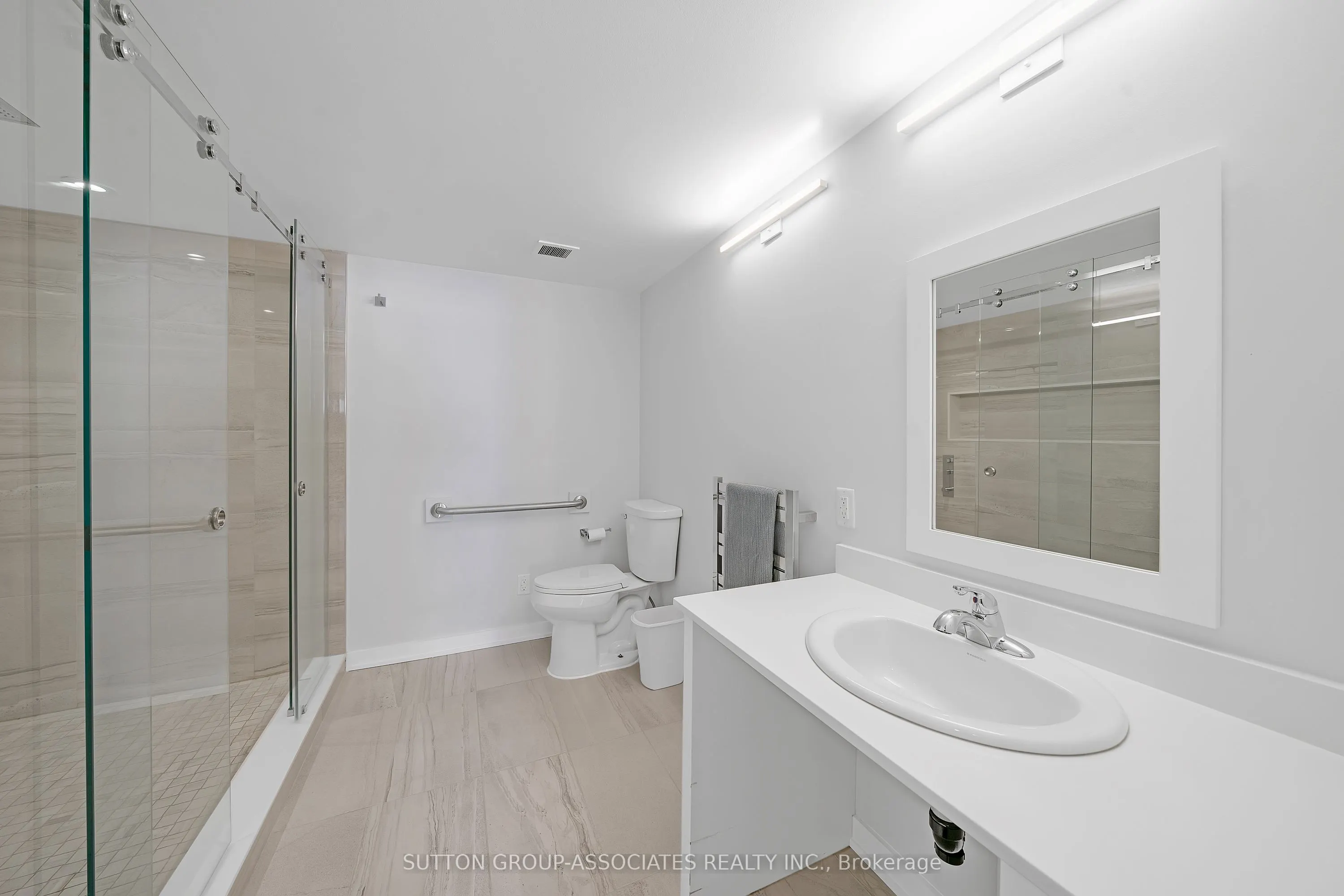 130 Carlton Street, #601