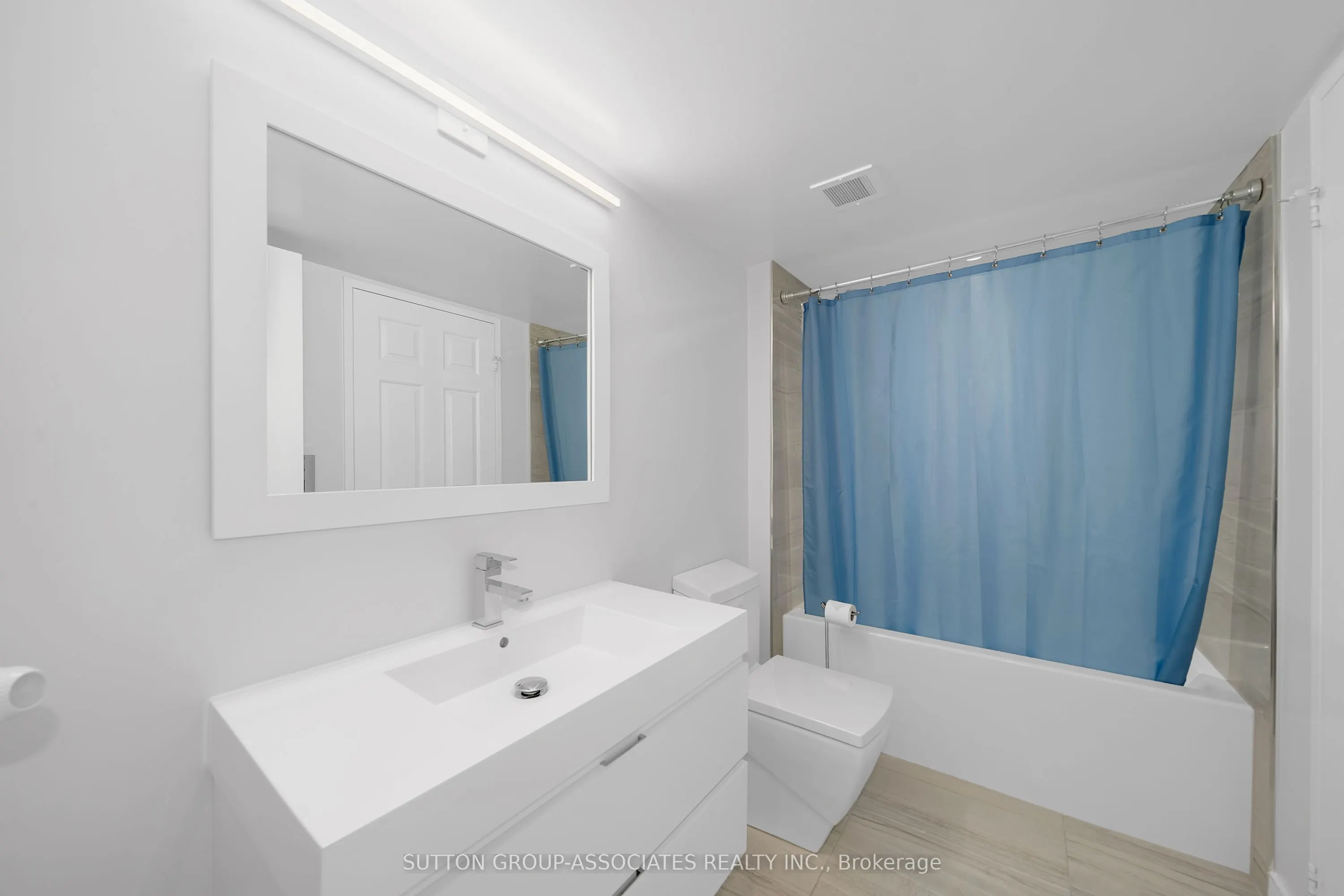 130 Carlton Street, #601