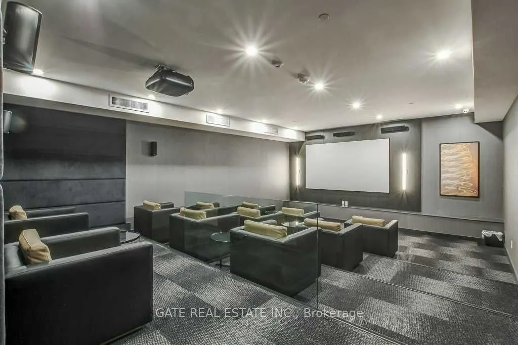101 Erskine Avenue, #1403