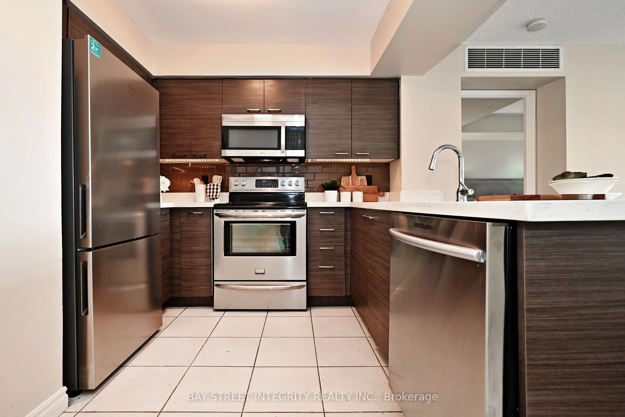 30 Harrison Garden Boulevard, #2101