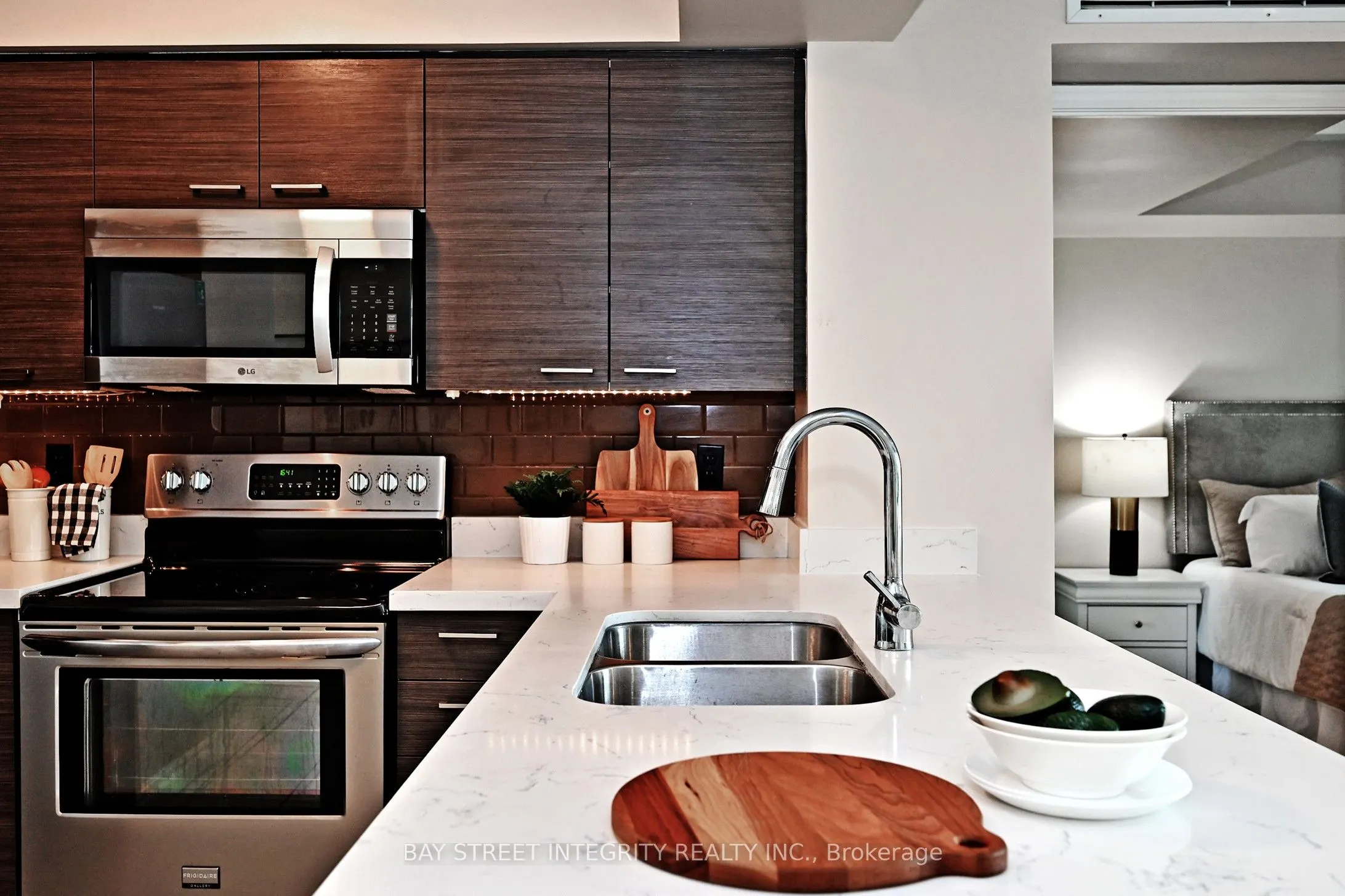 30 Harrison Garden Boulevard, #2101