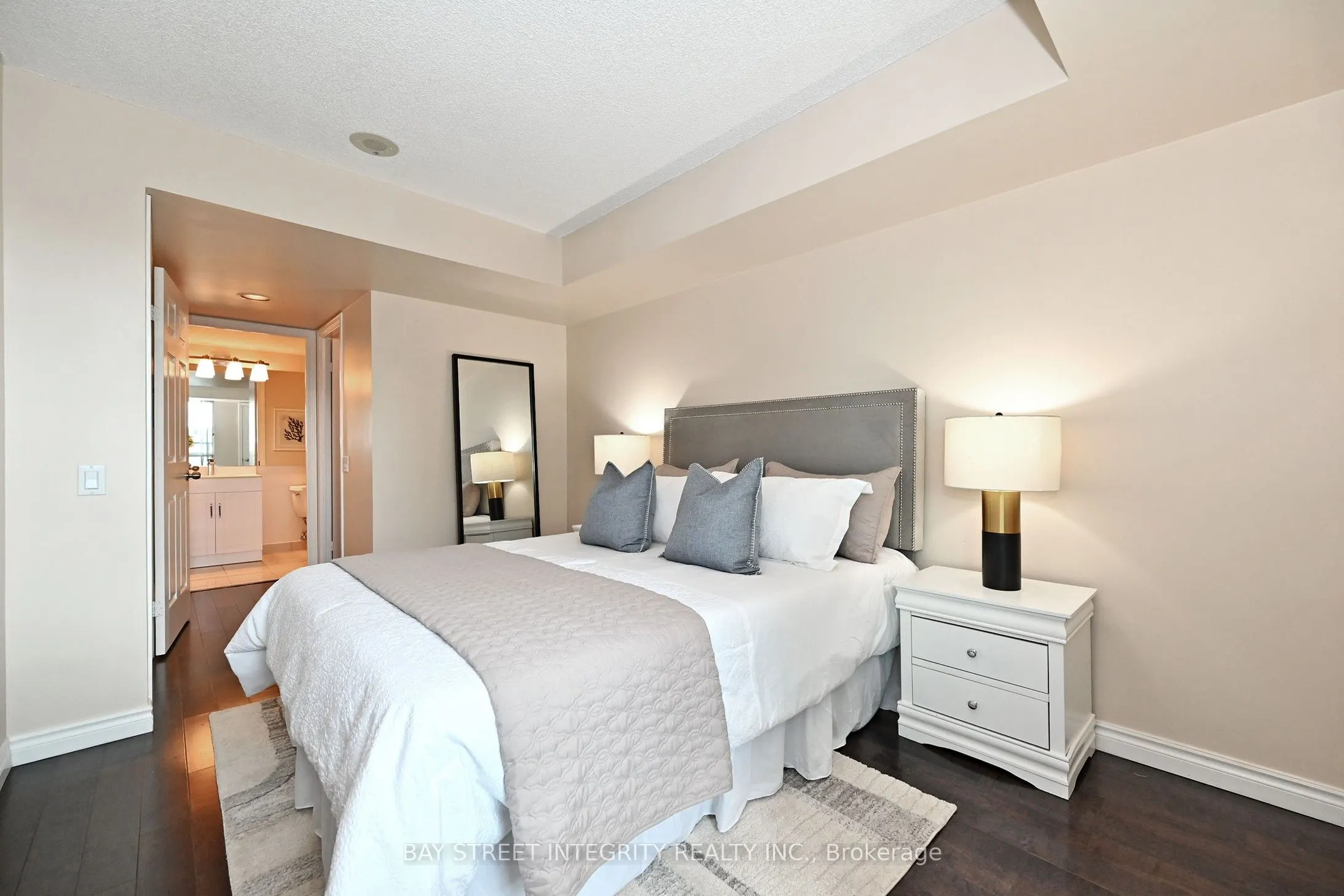 30 Harrison Garden Boulevard, #2101