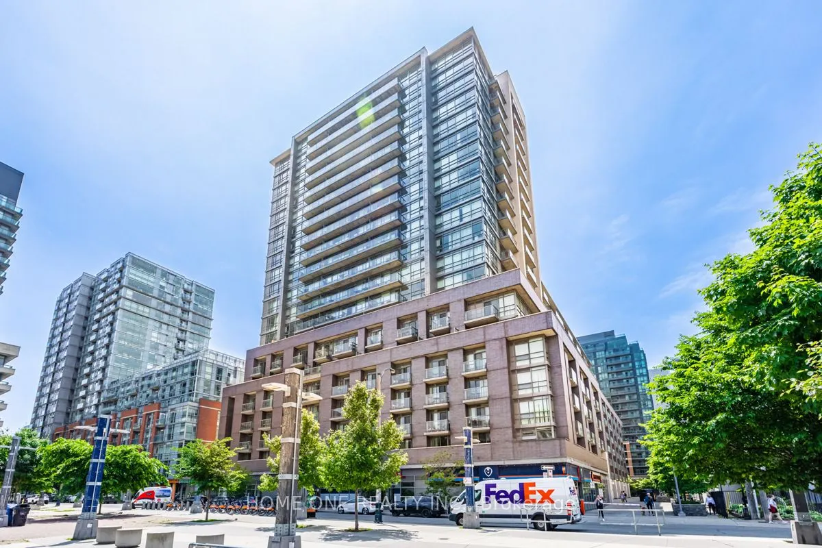 68 Abell Street, #822
