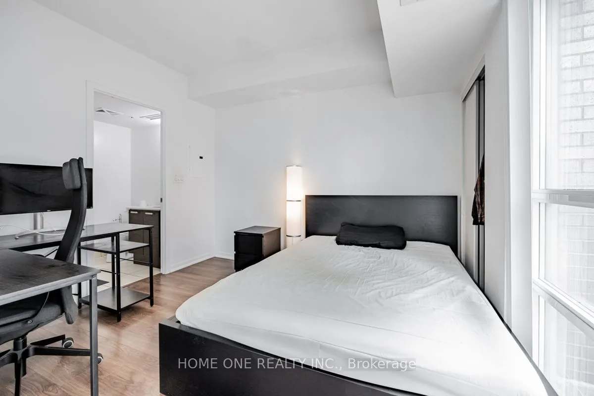 68 Abell Street, #822