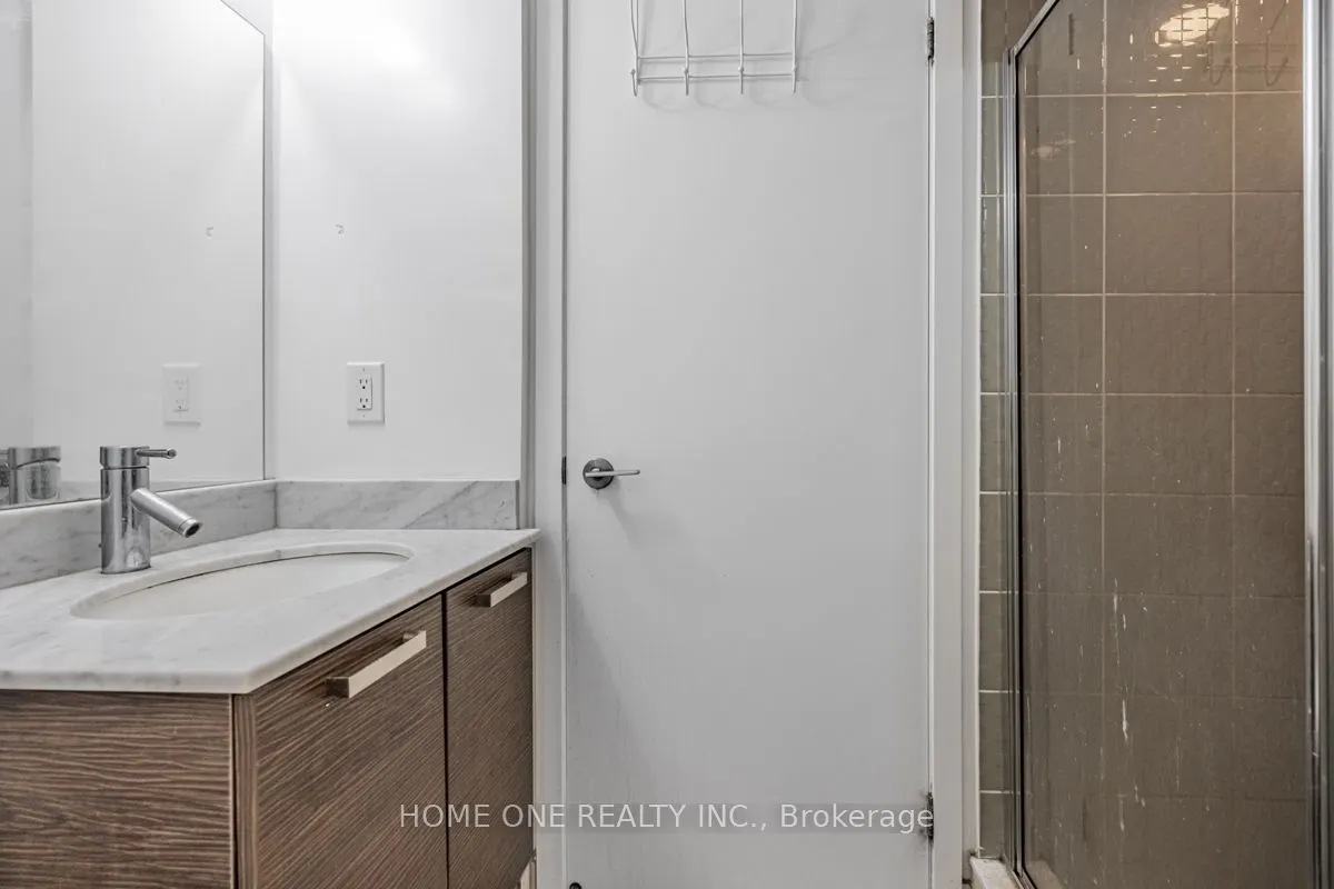 68 Abell Street, #822