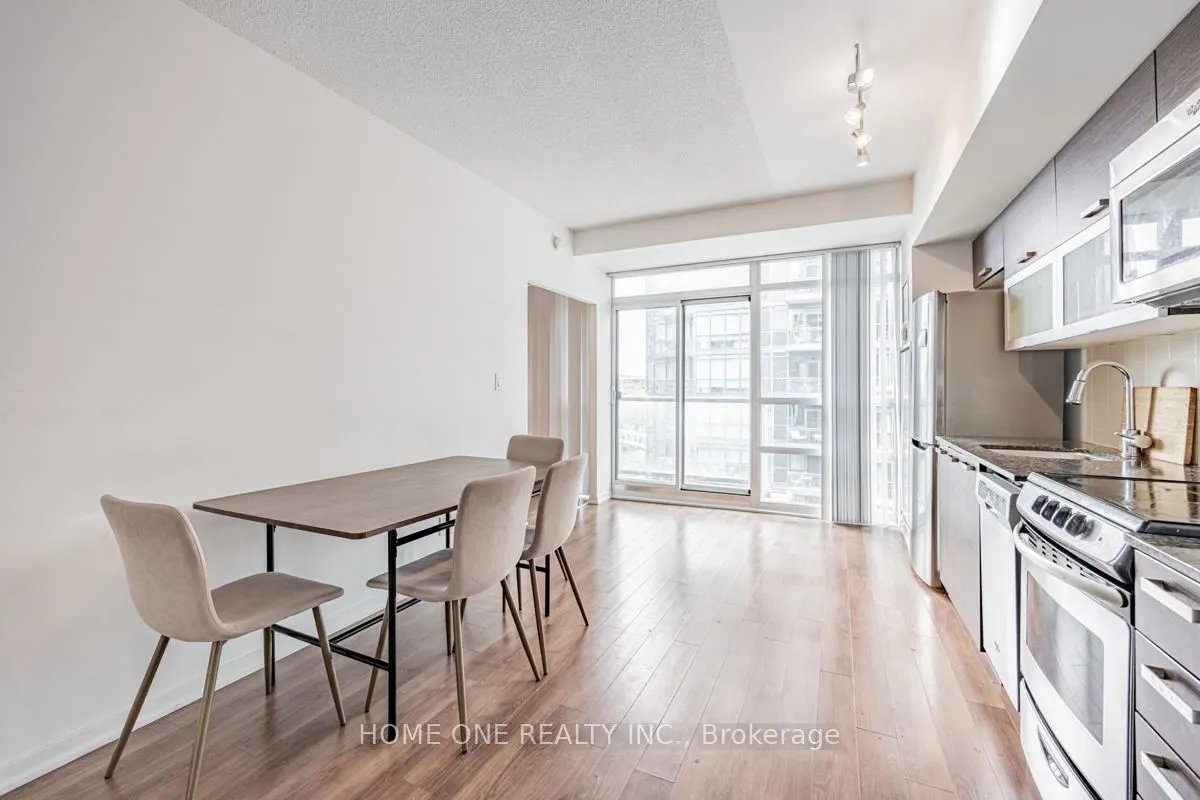 68 Abell Street, #822