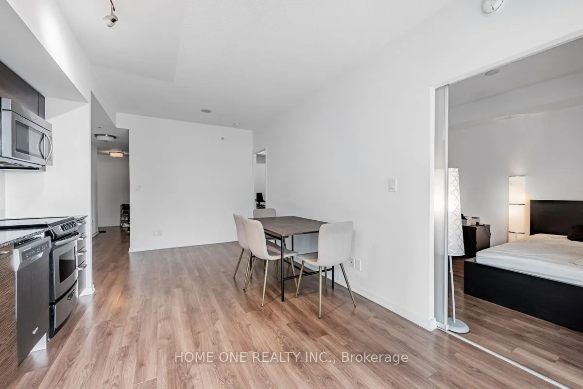 68 Abell Street, #822