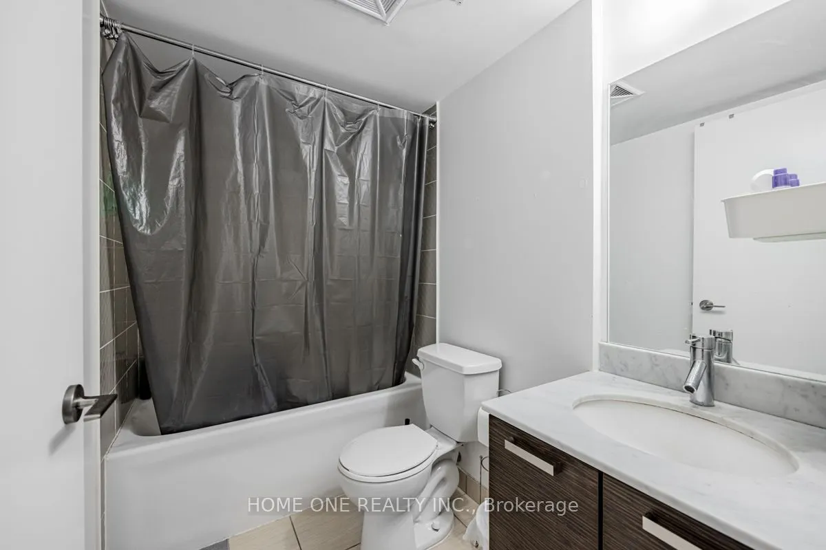 68 Abell Street, #822