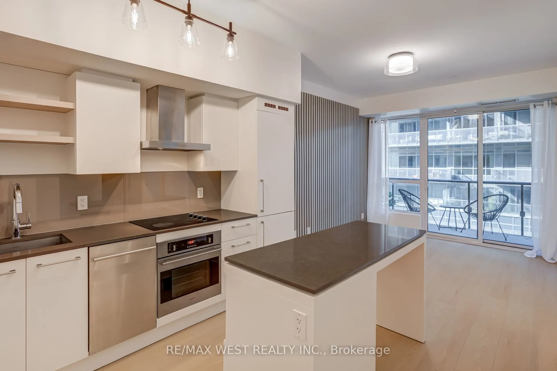 1030 King Street W, #431