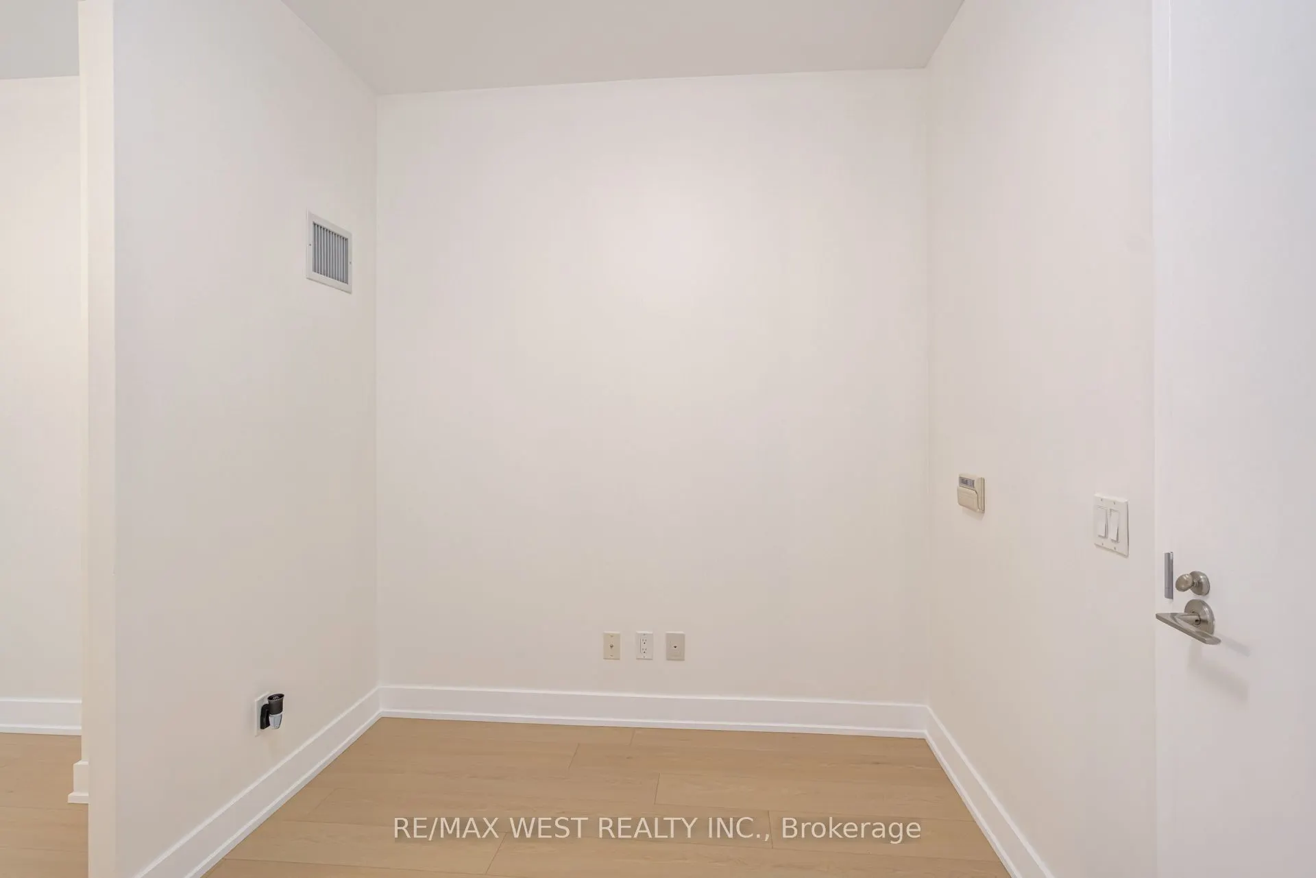 1030 King Street W, #431