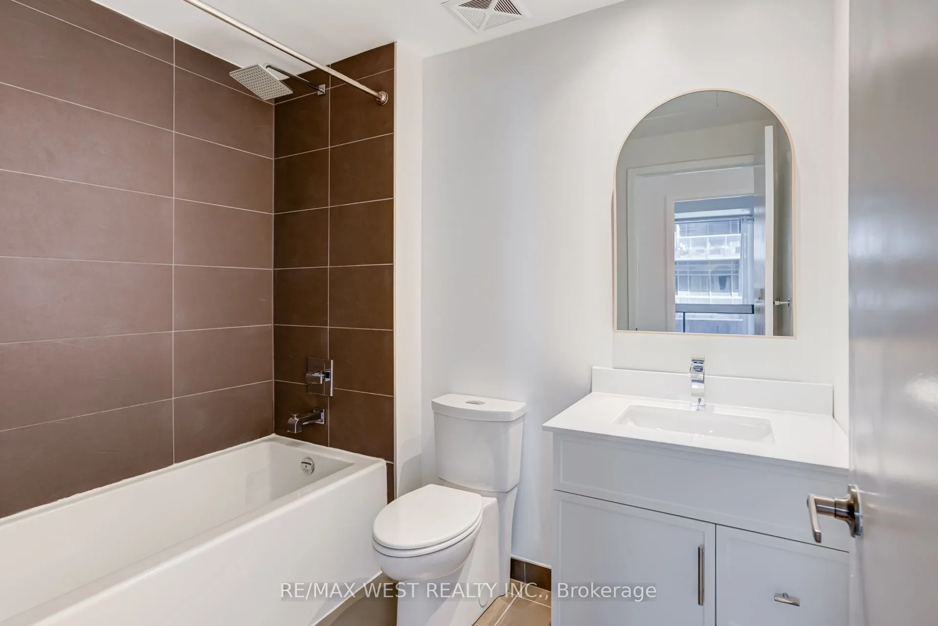 1030 King Street W, #431