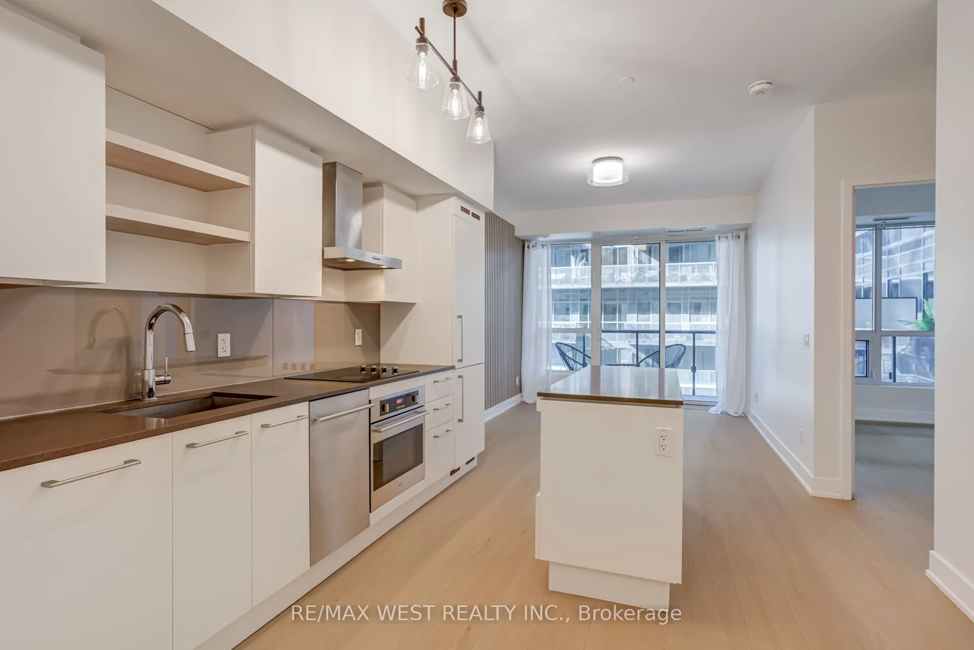 1030 King Street W, #431