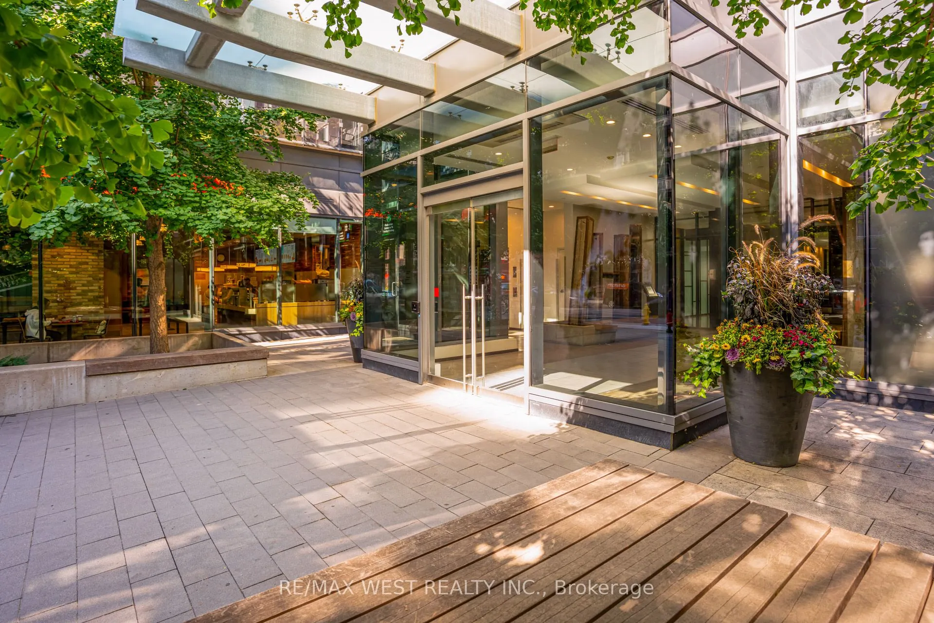 1030 King Street W, #431