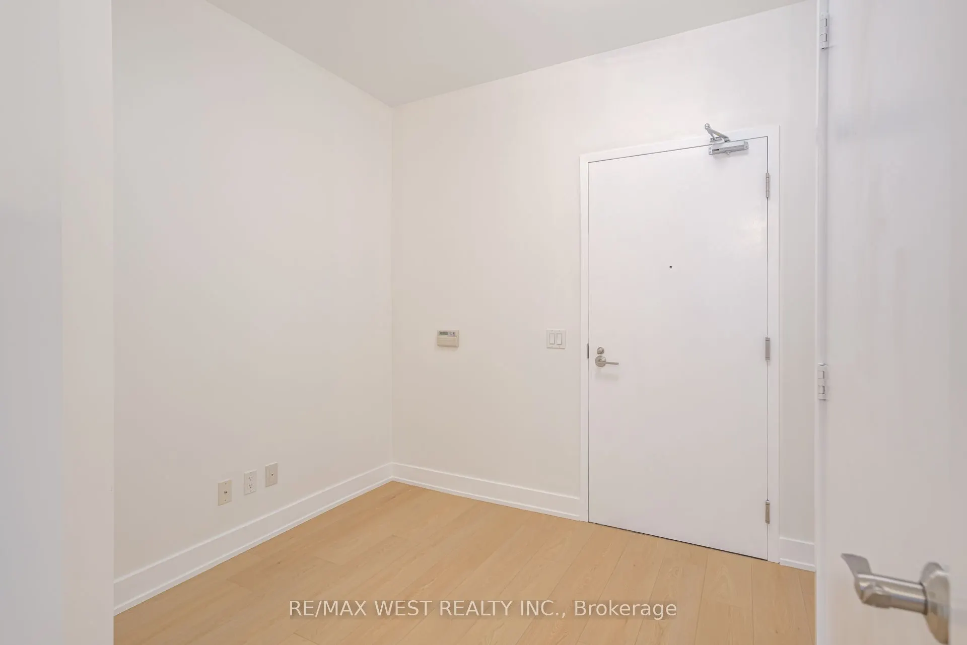 1030 King Street W, #431