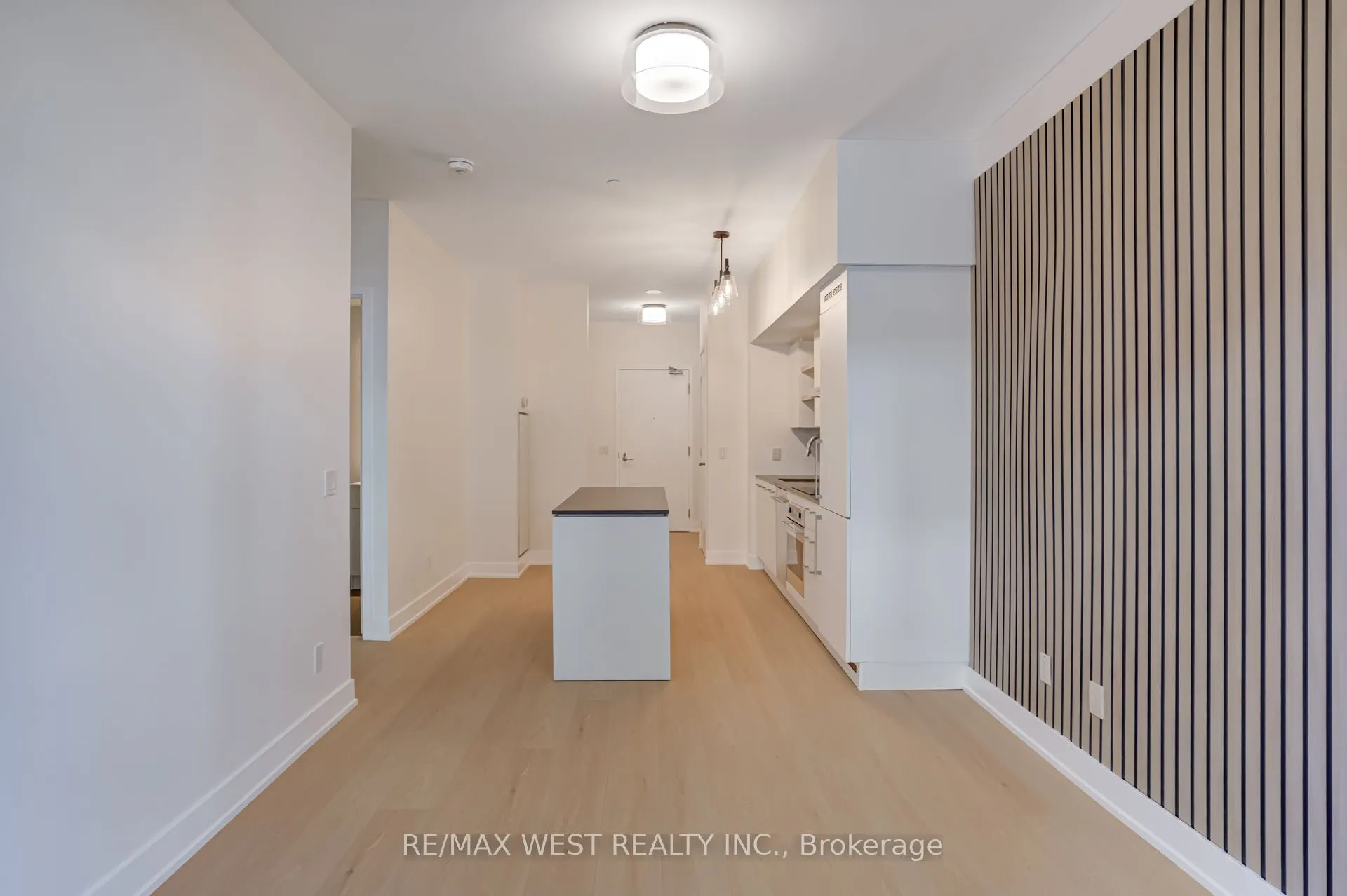 1030 King Street W, #431