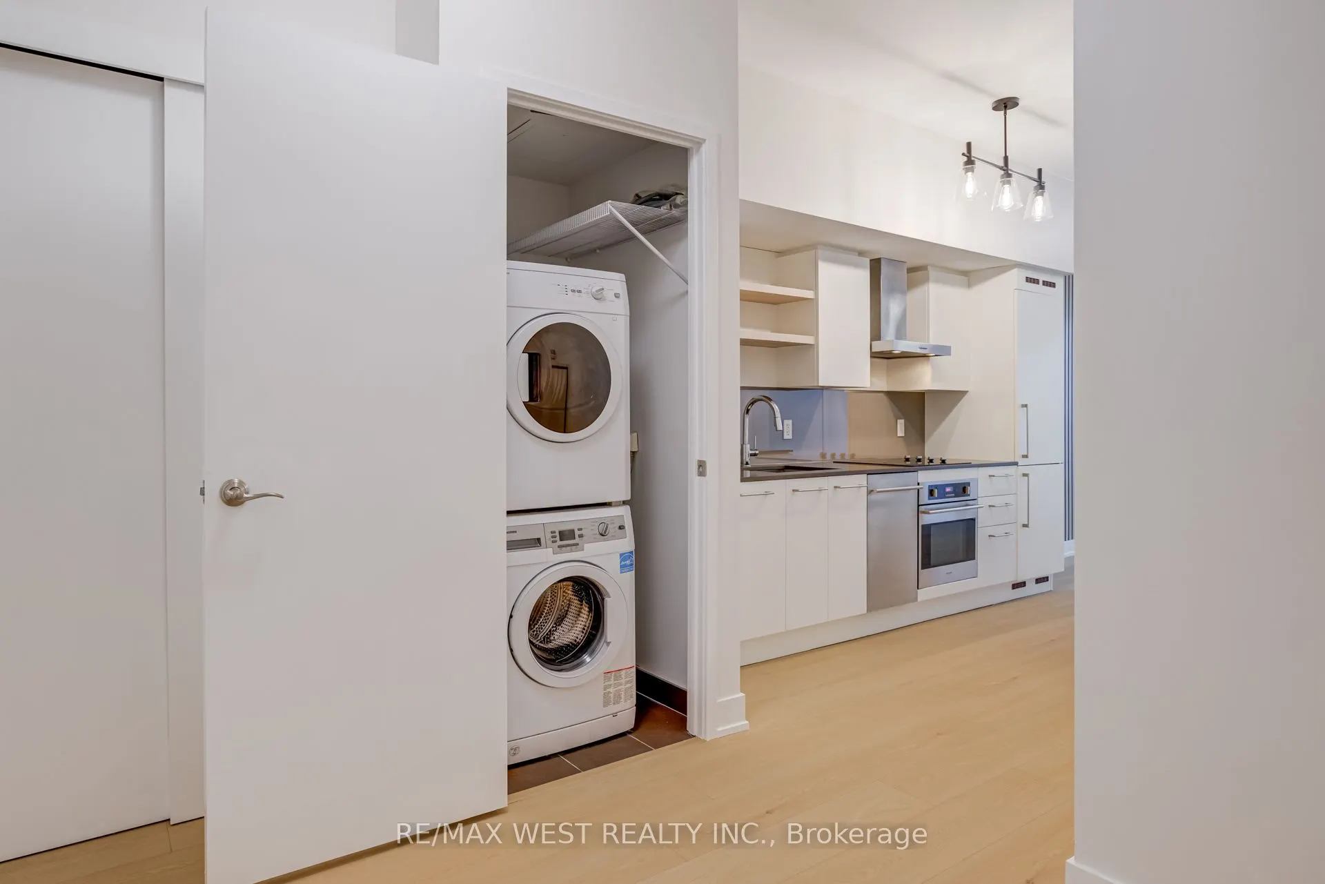 1030 King Street W, #431