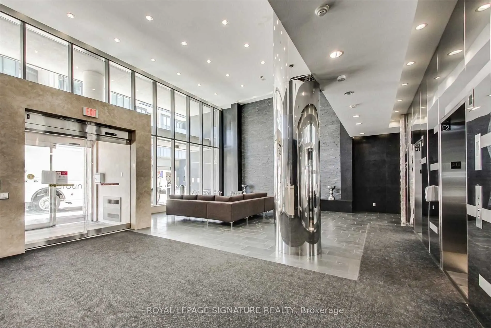 55 East Liberty Street, #815