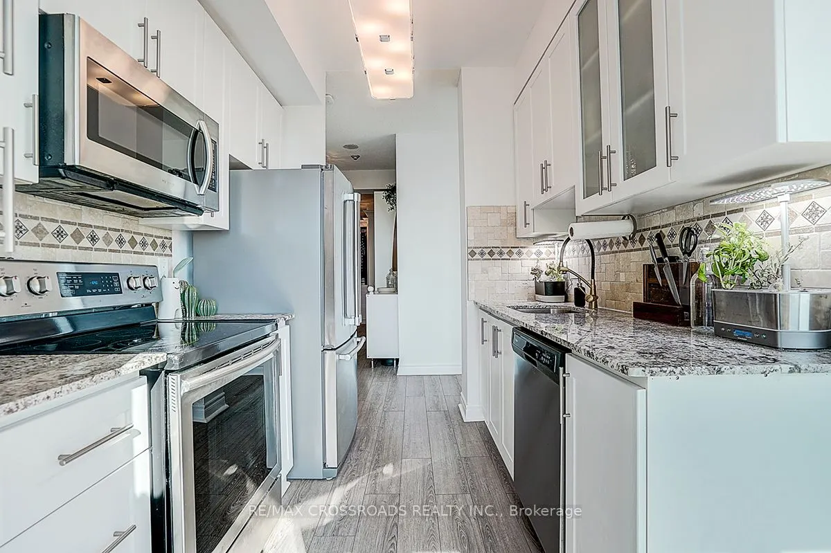 60 Byng Avenue, #510
