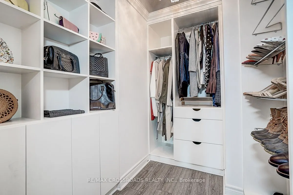 60 Byng Avenue, #510