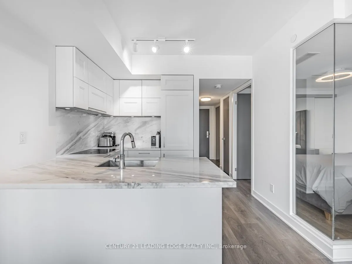 188 Cumberland Street, #1404