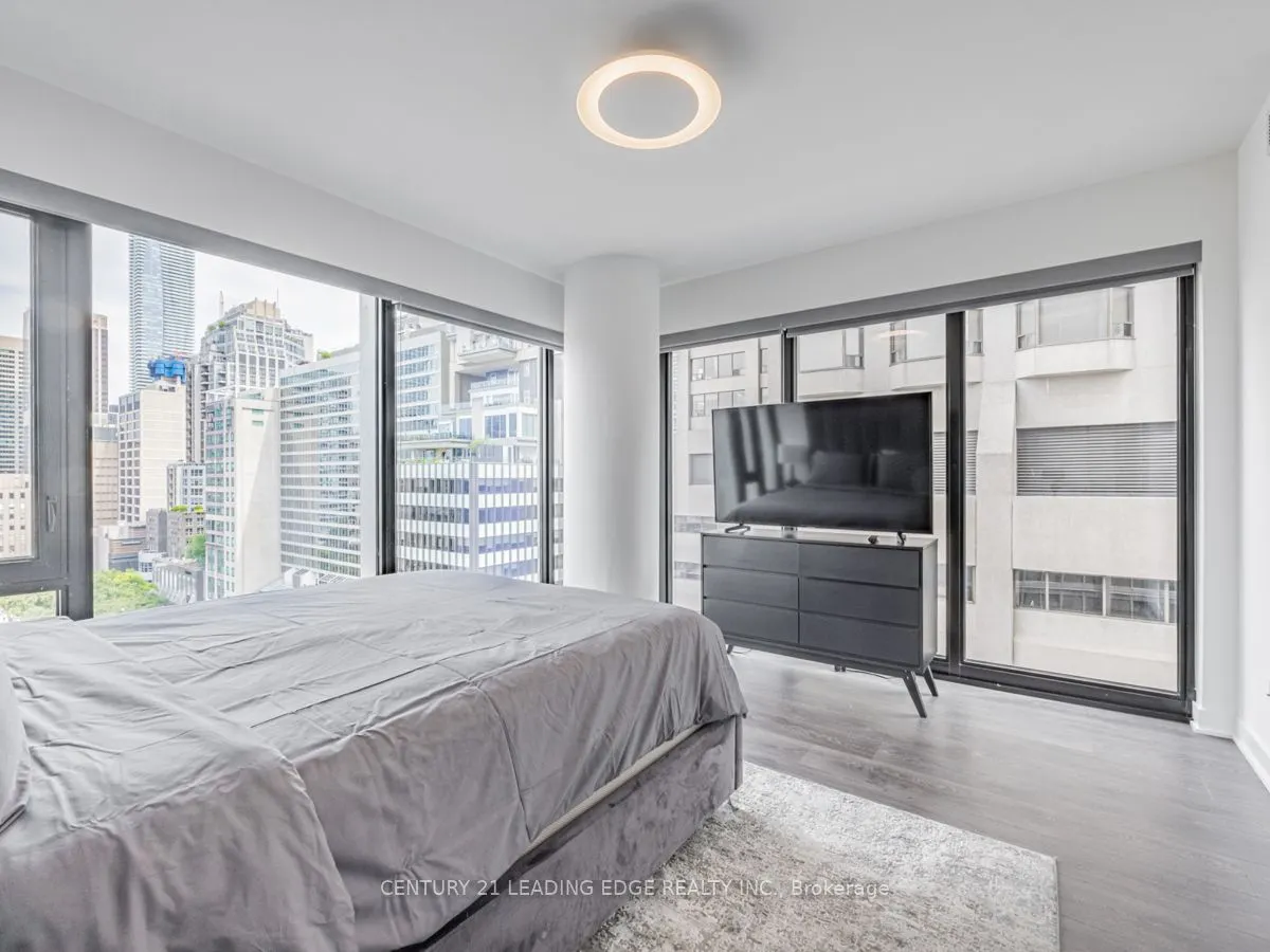 188 Cumberland Street, #1404