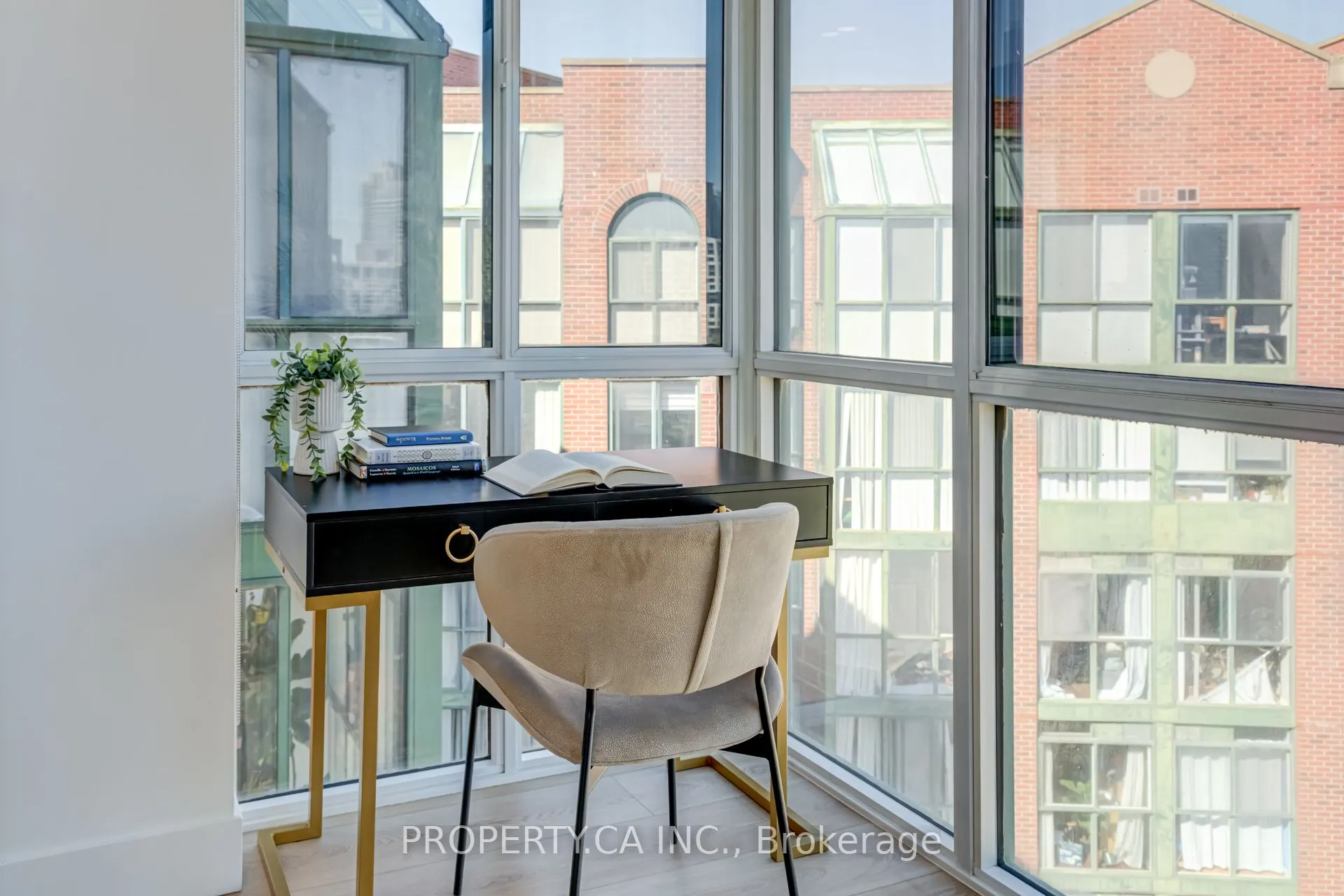 801 King Street W, #1204