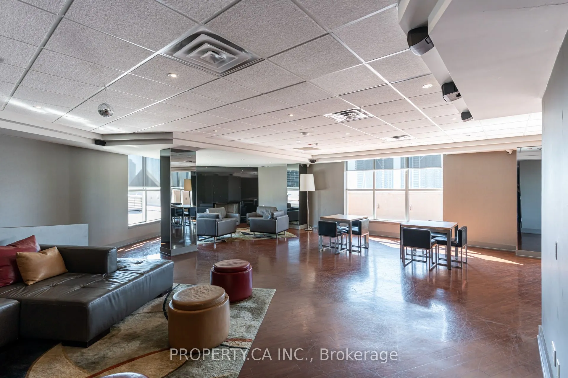 801 King Street W, #1204