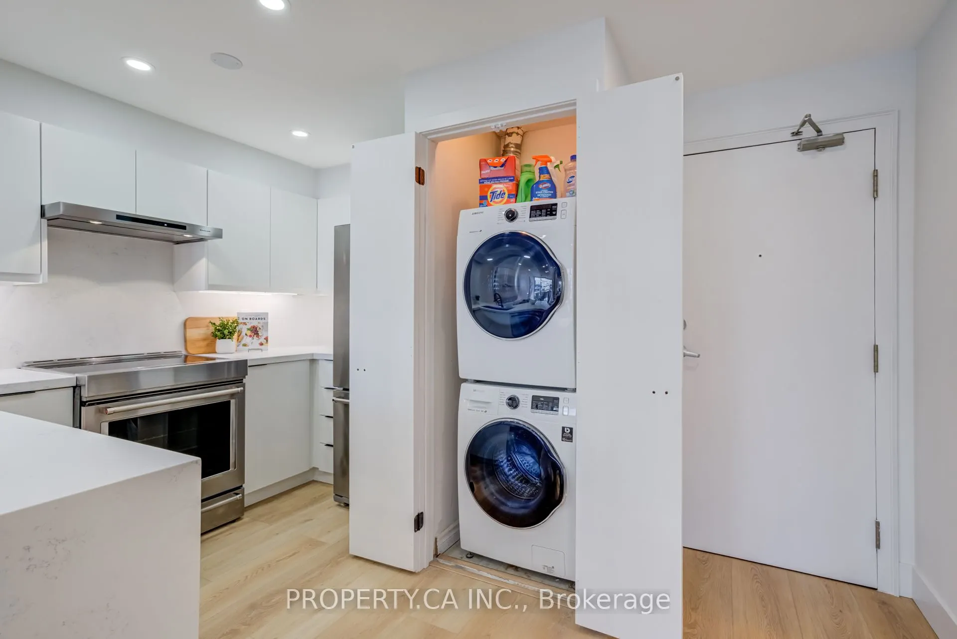 801 King Street W, #1204