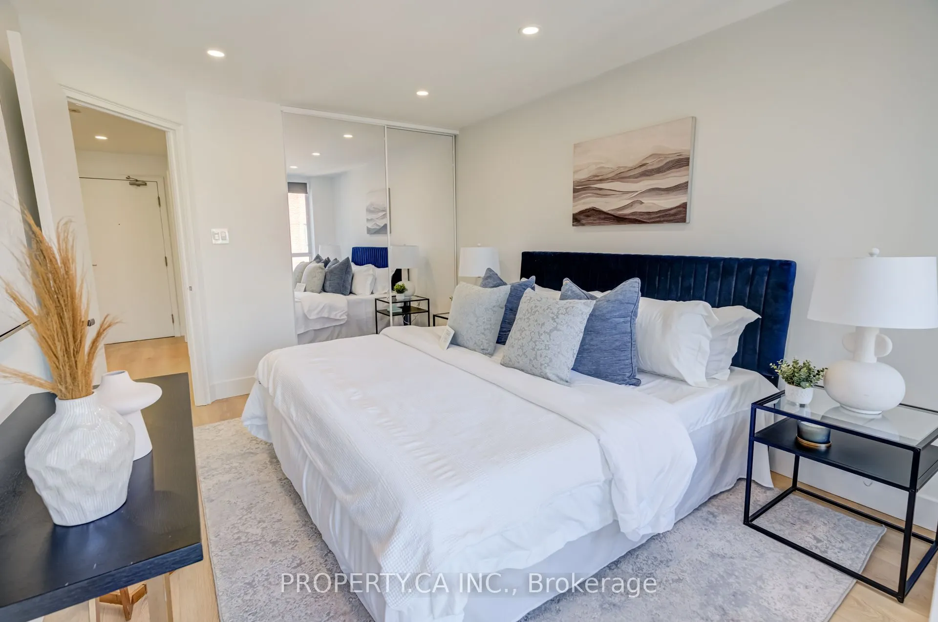 801 King Street W, #1204