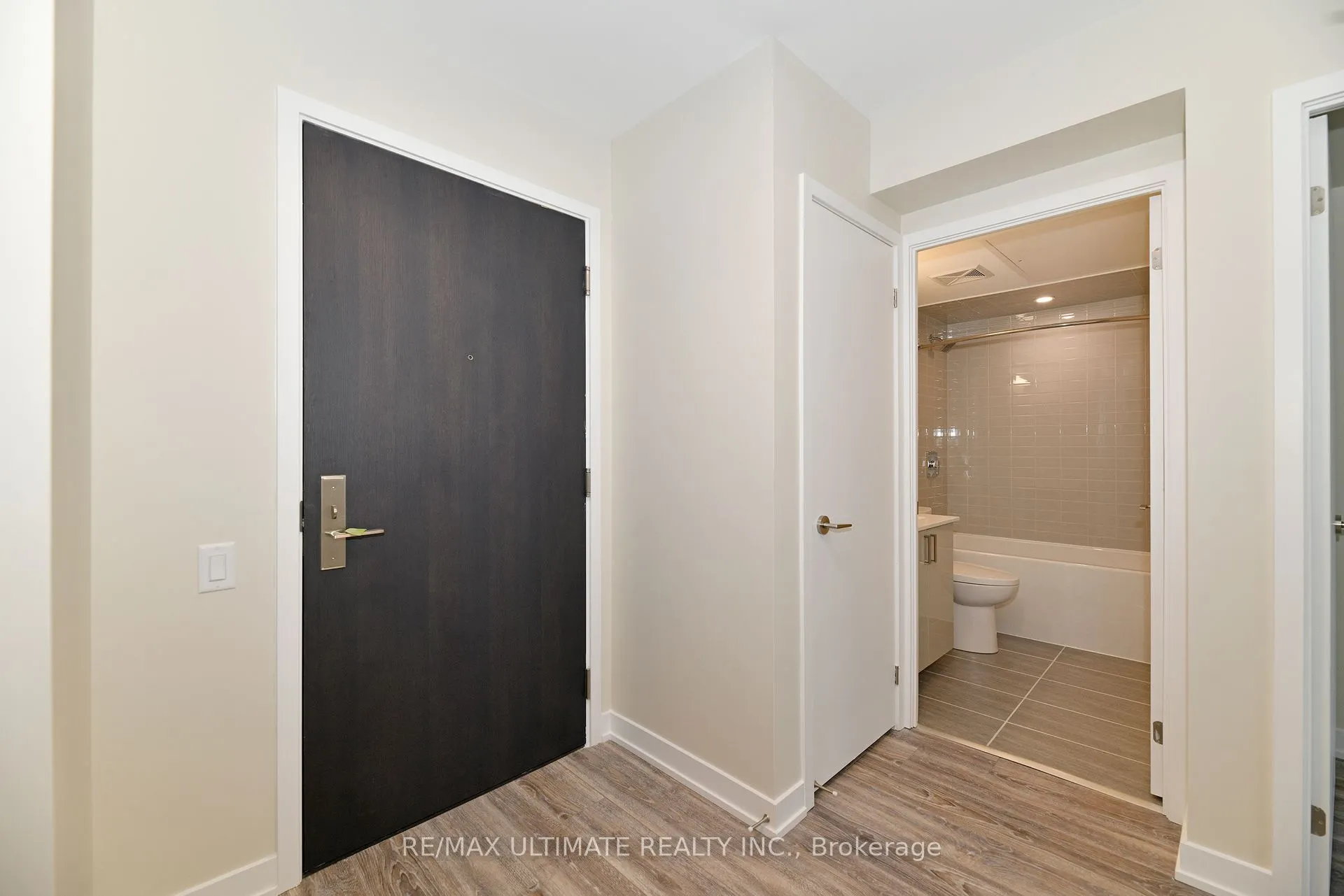 38 Monte Kwinter Court, #1303