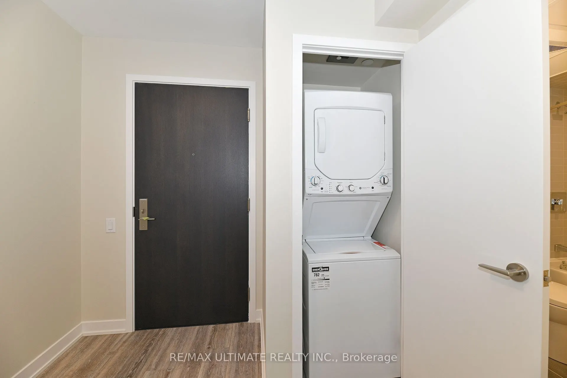 38 Monte Kwinter Court, #1303