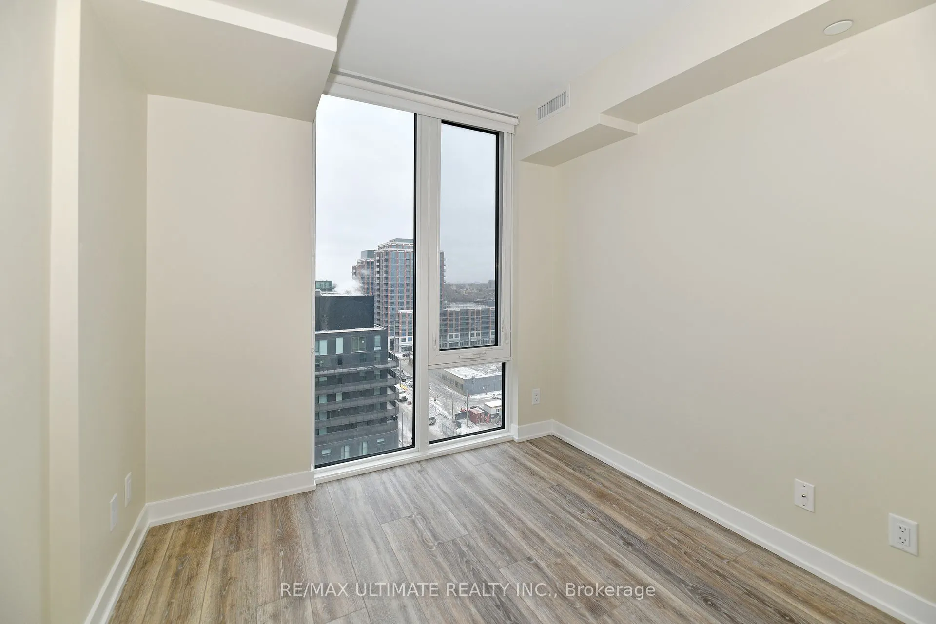 38 Monte Kwinter Court, #1303