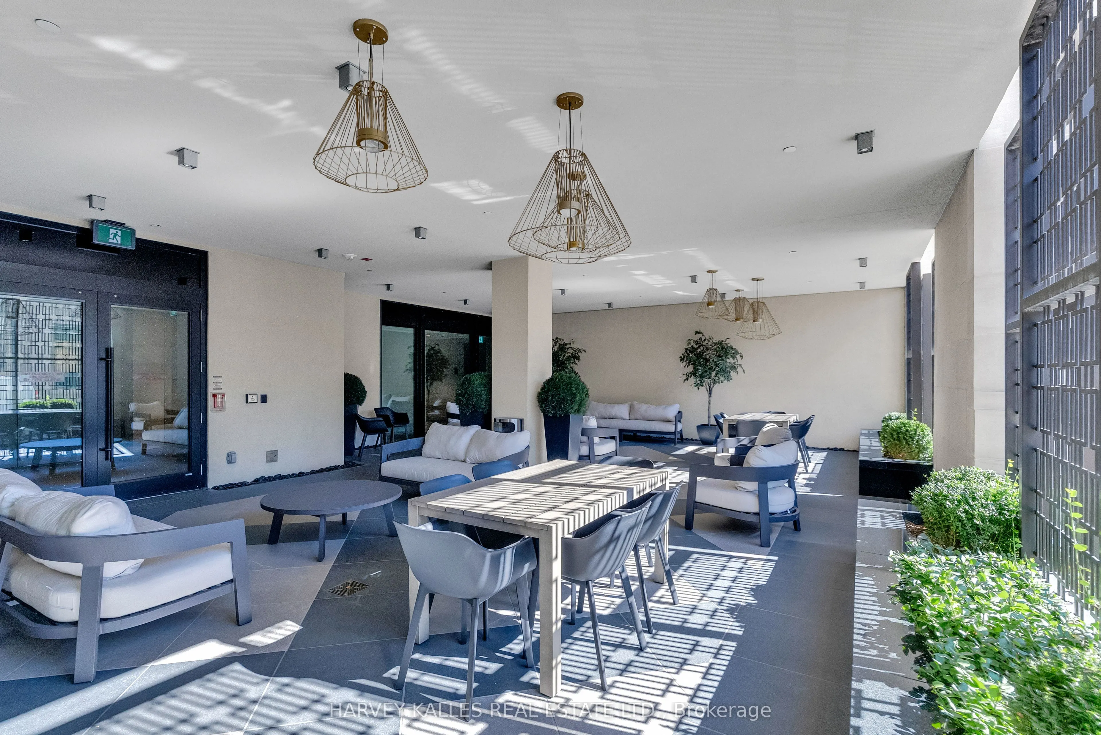 1 Forest Hill Road, #305