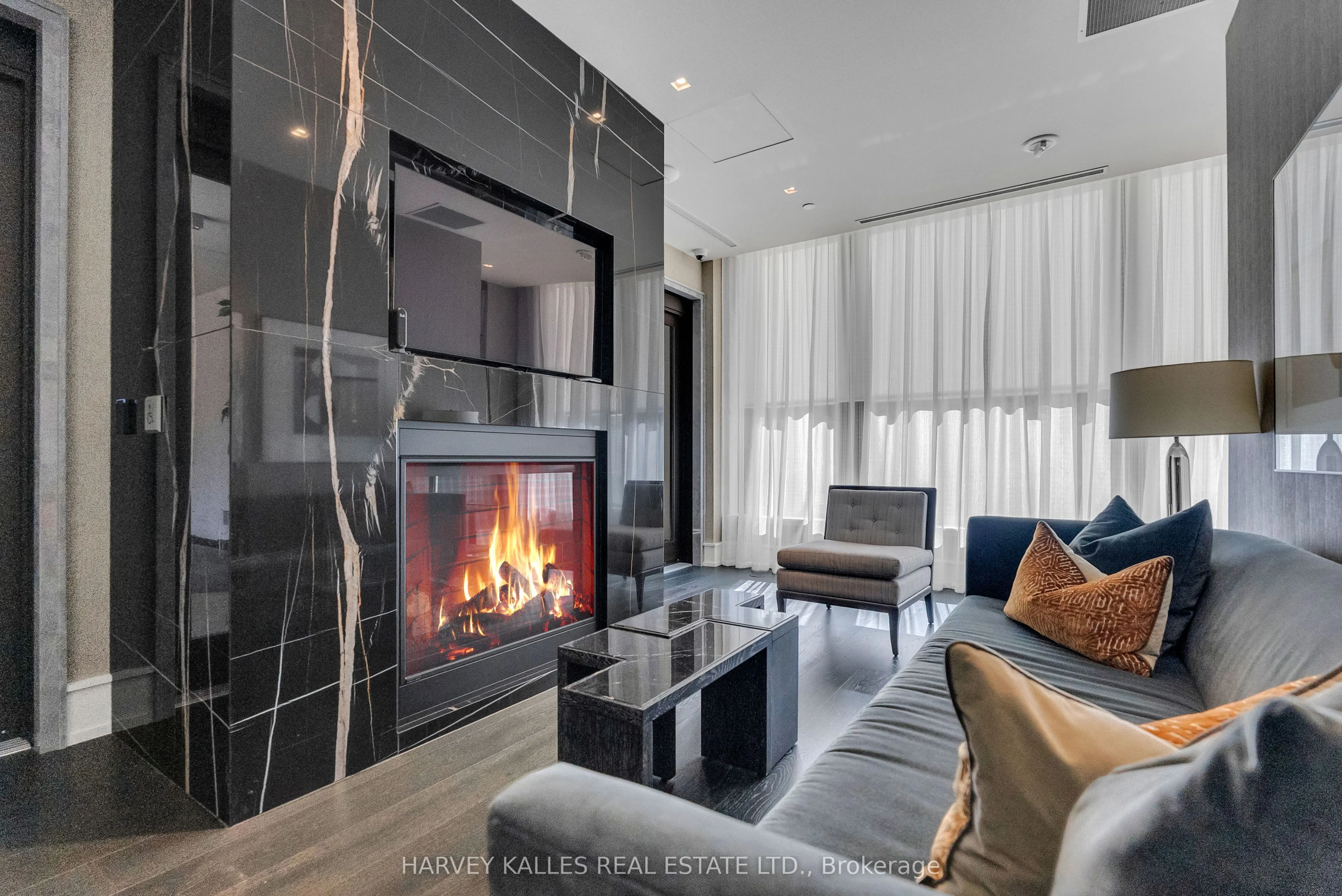 1 Forest Hill Road, #305