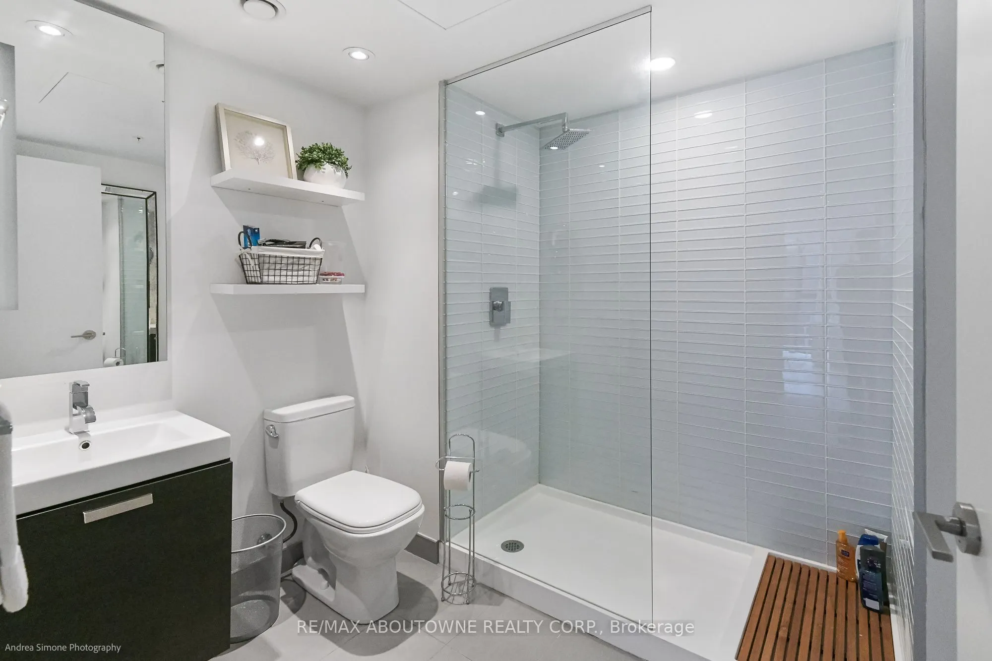 629 King Street W, #1133