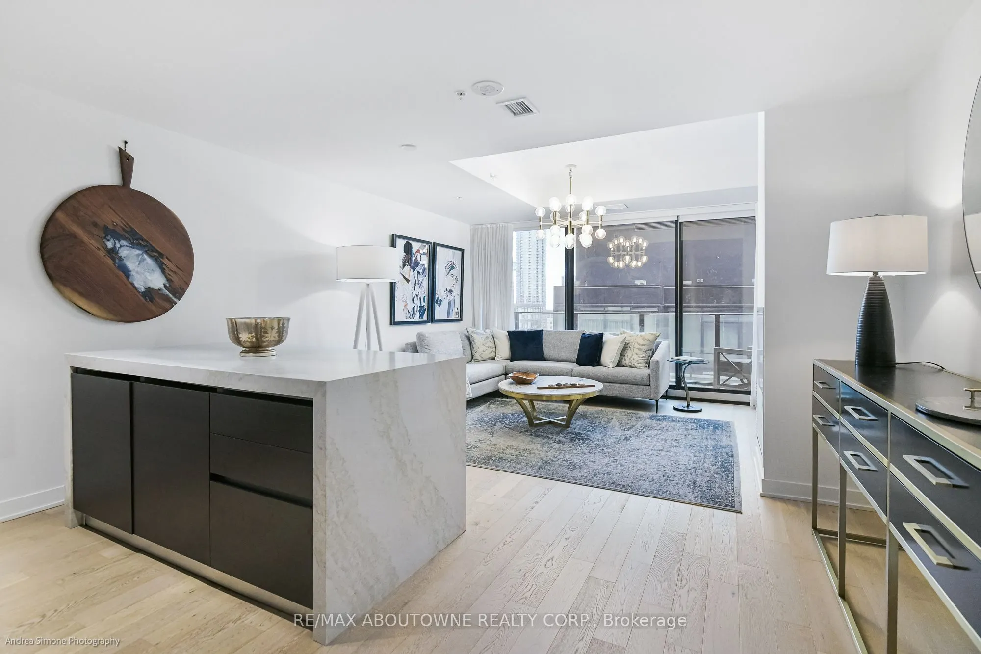 629 King Street W, #1133