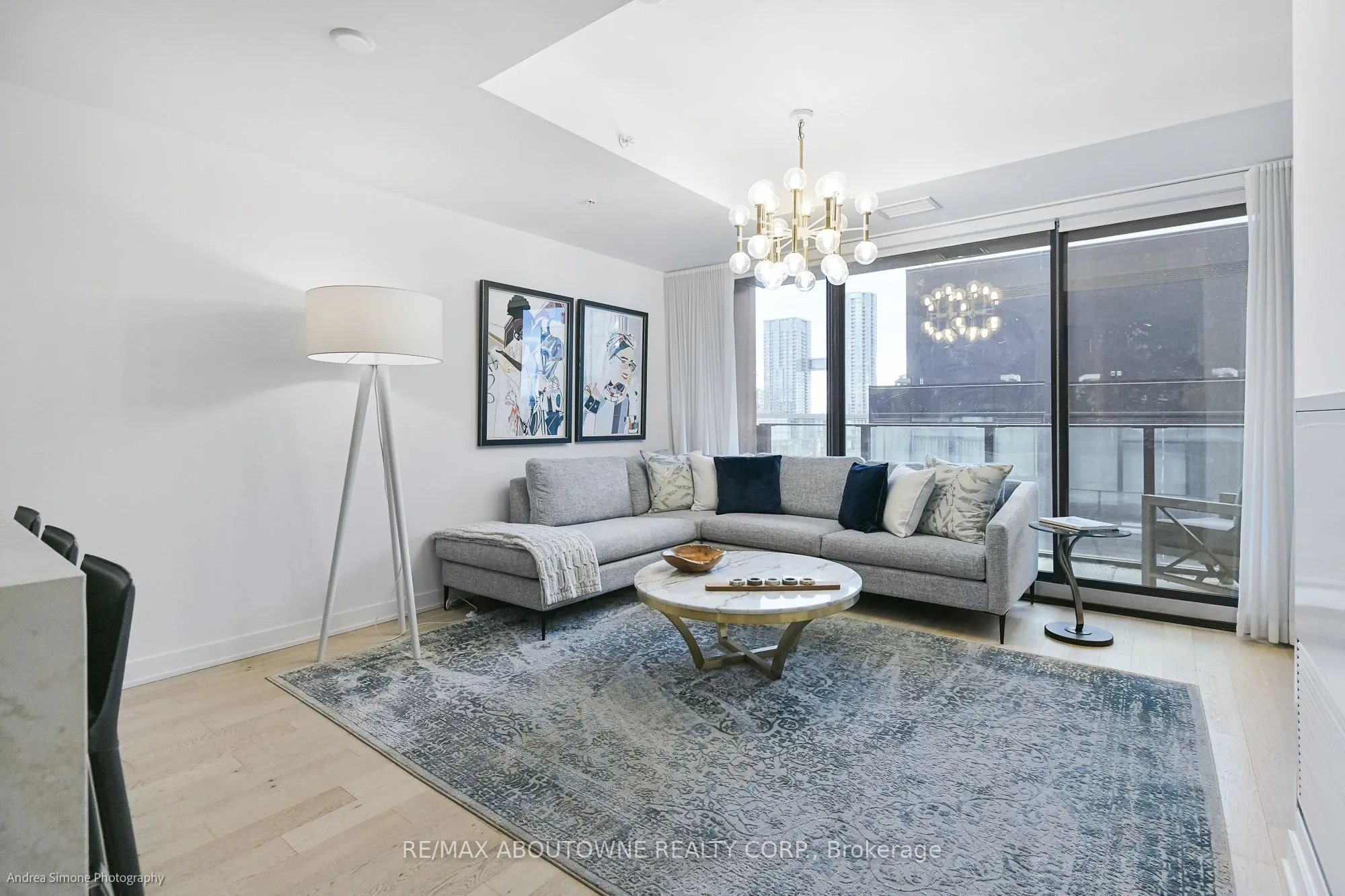 629 King Street W, #1133