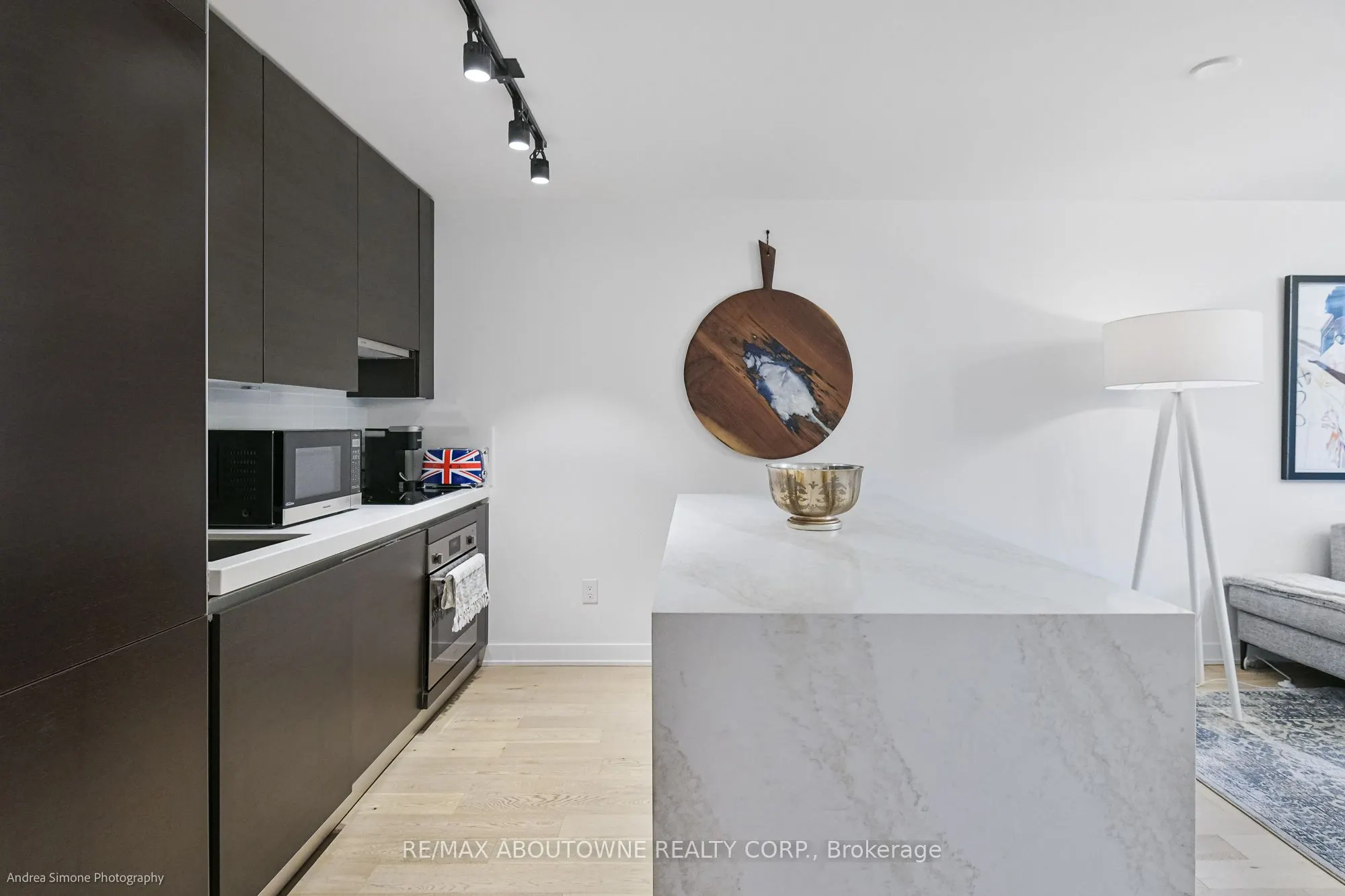 629 King Street W, #1133