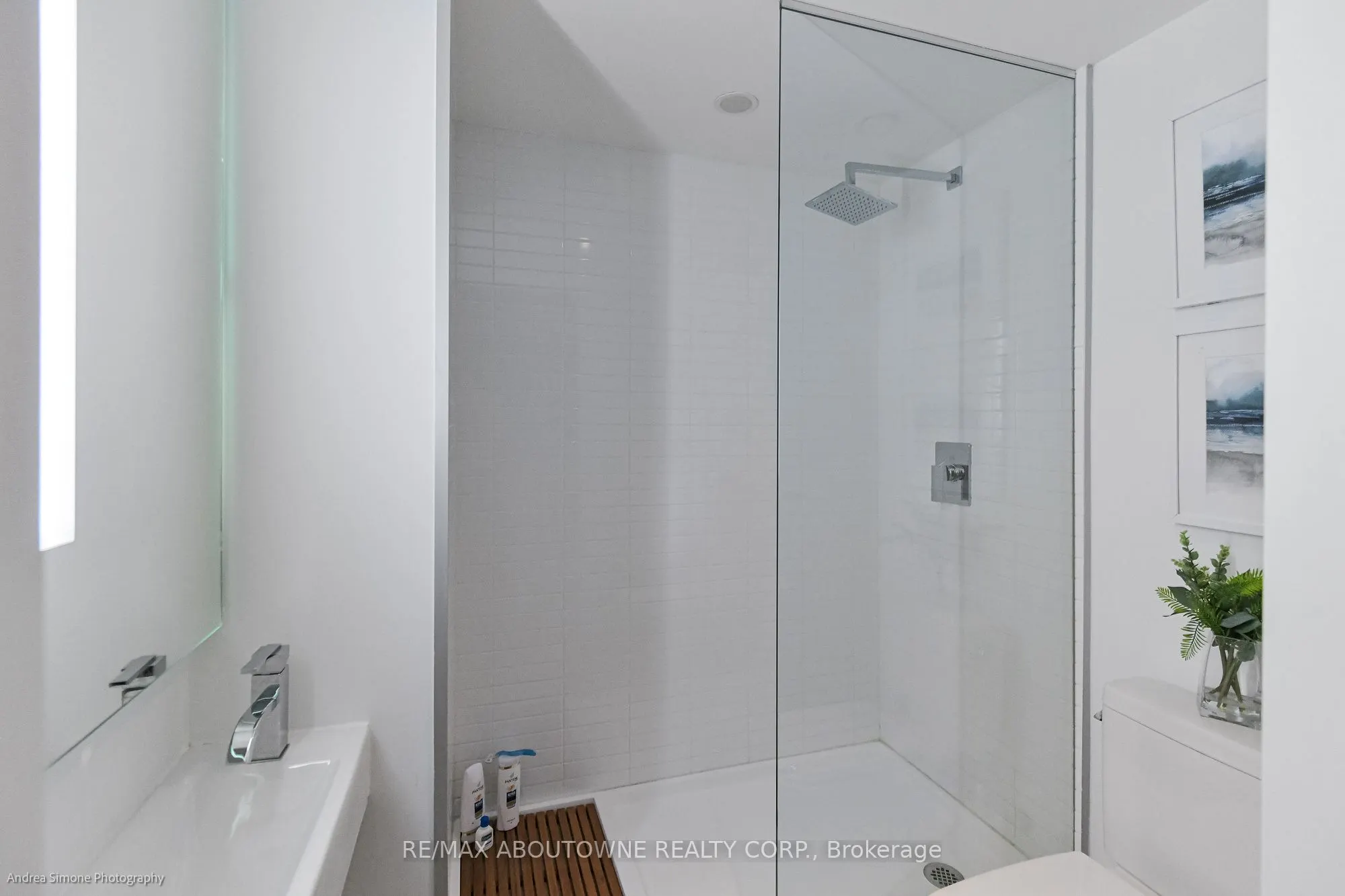 629 King Street W, #1133