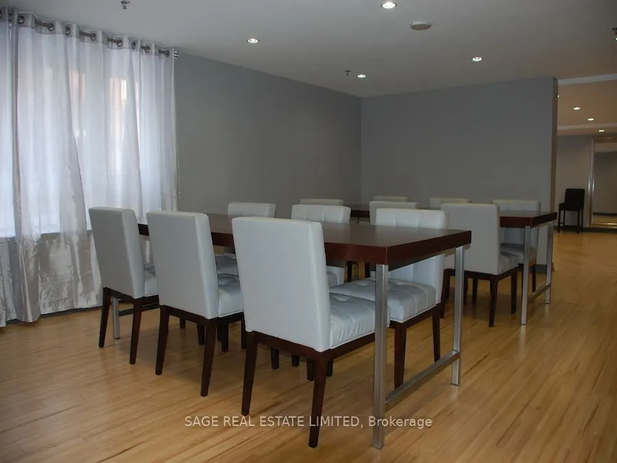 1369 Bloor Street, #1504
