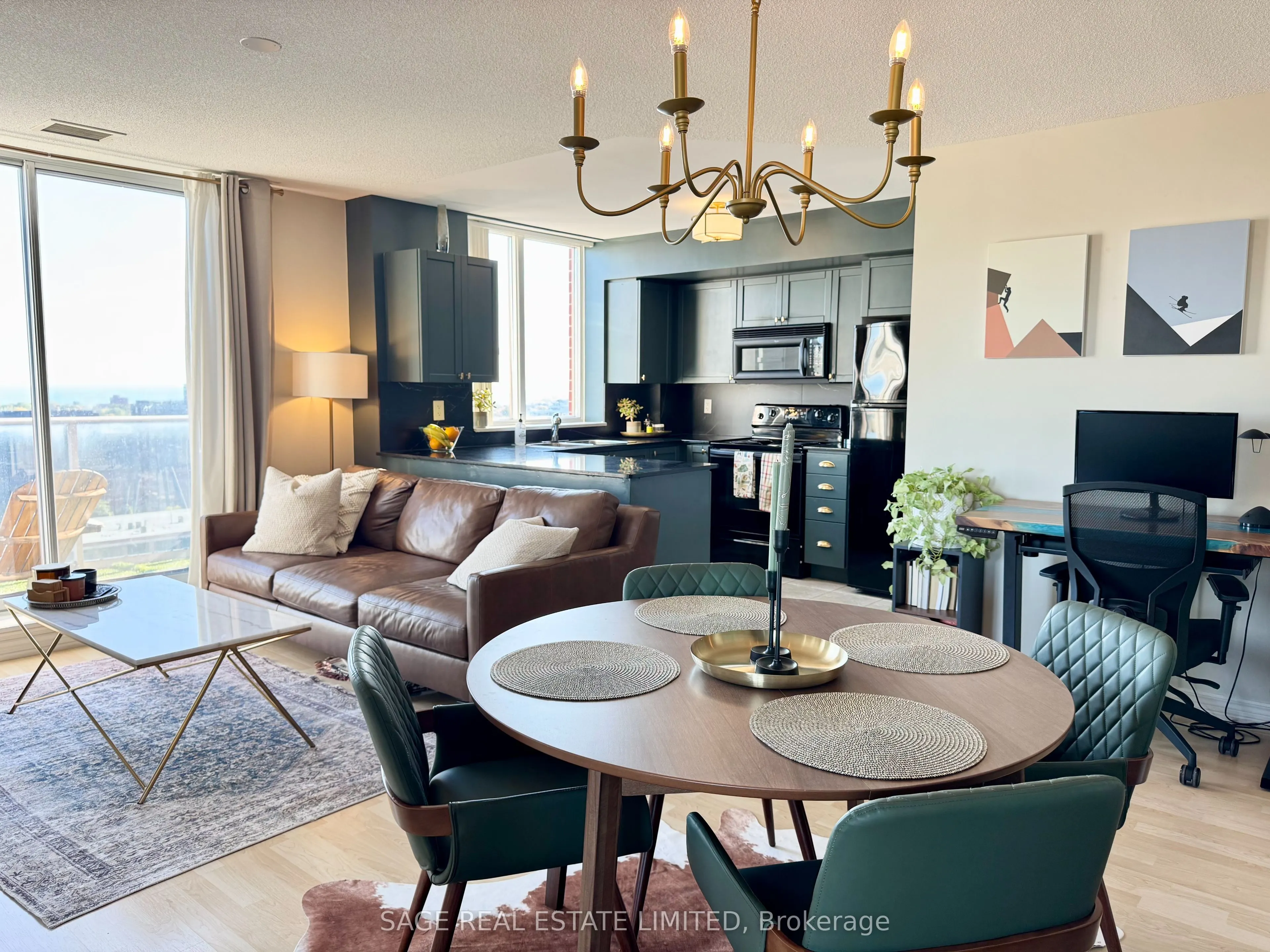 1369 Bloor Street, #1504