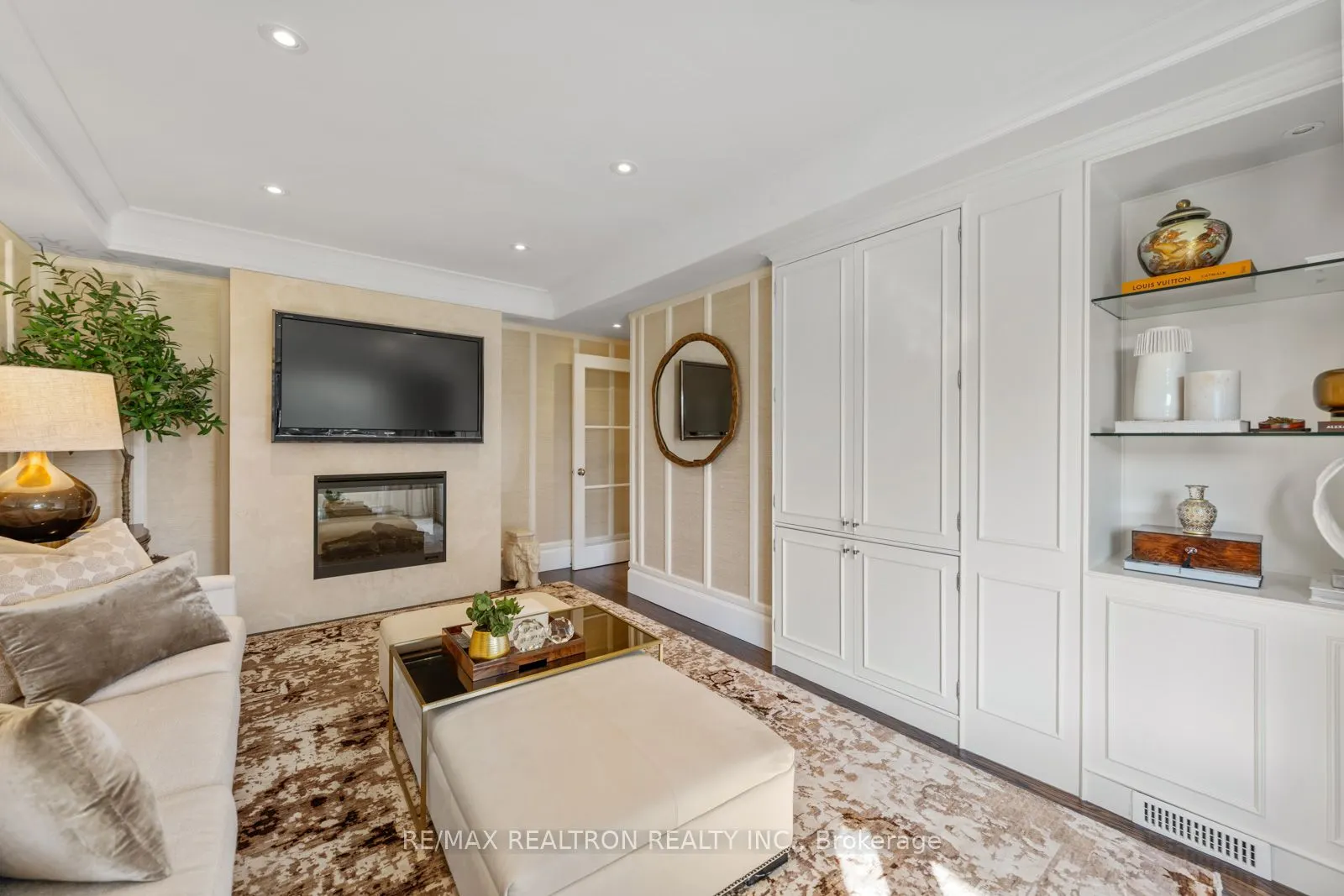 25 Cedar Springs Grove