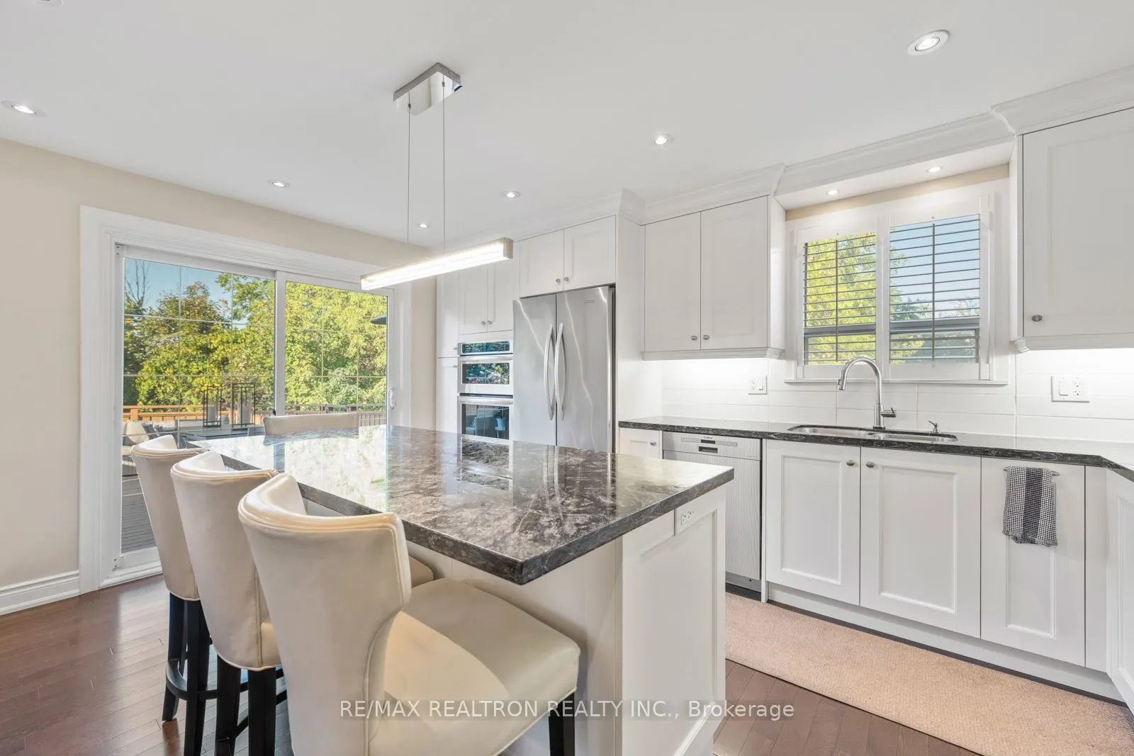 25 Cedar Springs Grove