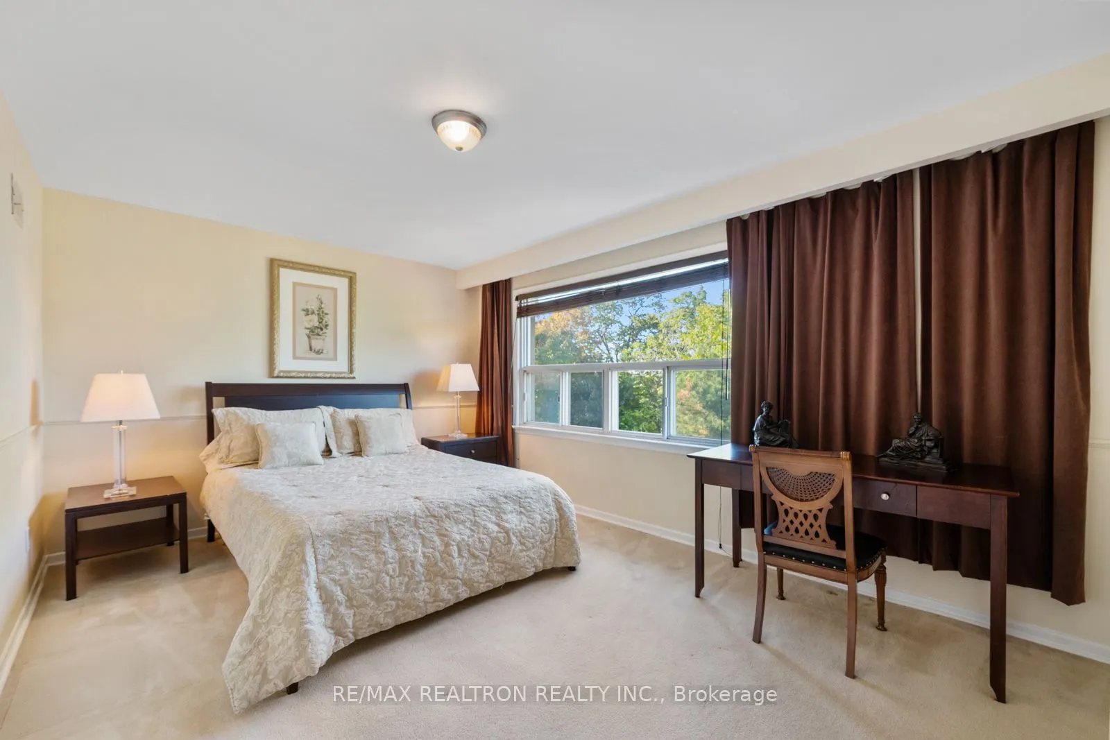 25 Cedar Springs Grove