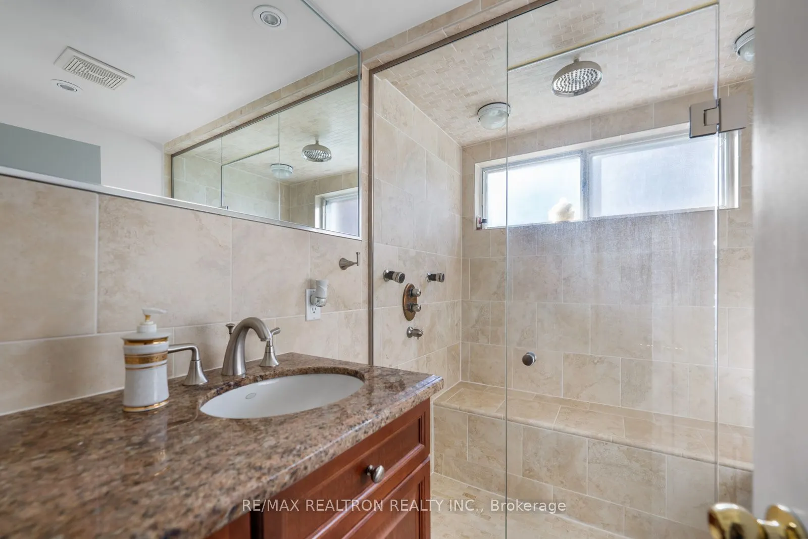 25 Cedar Springs Grove