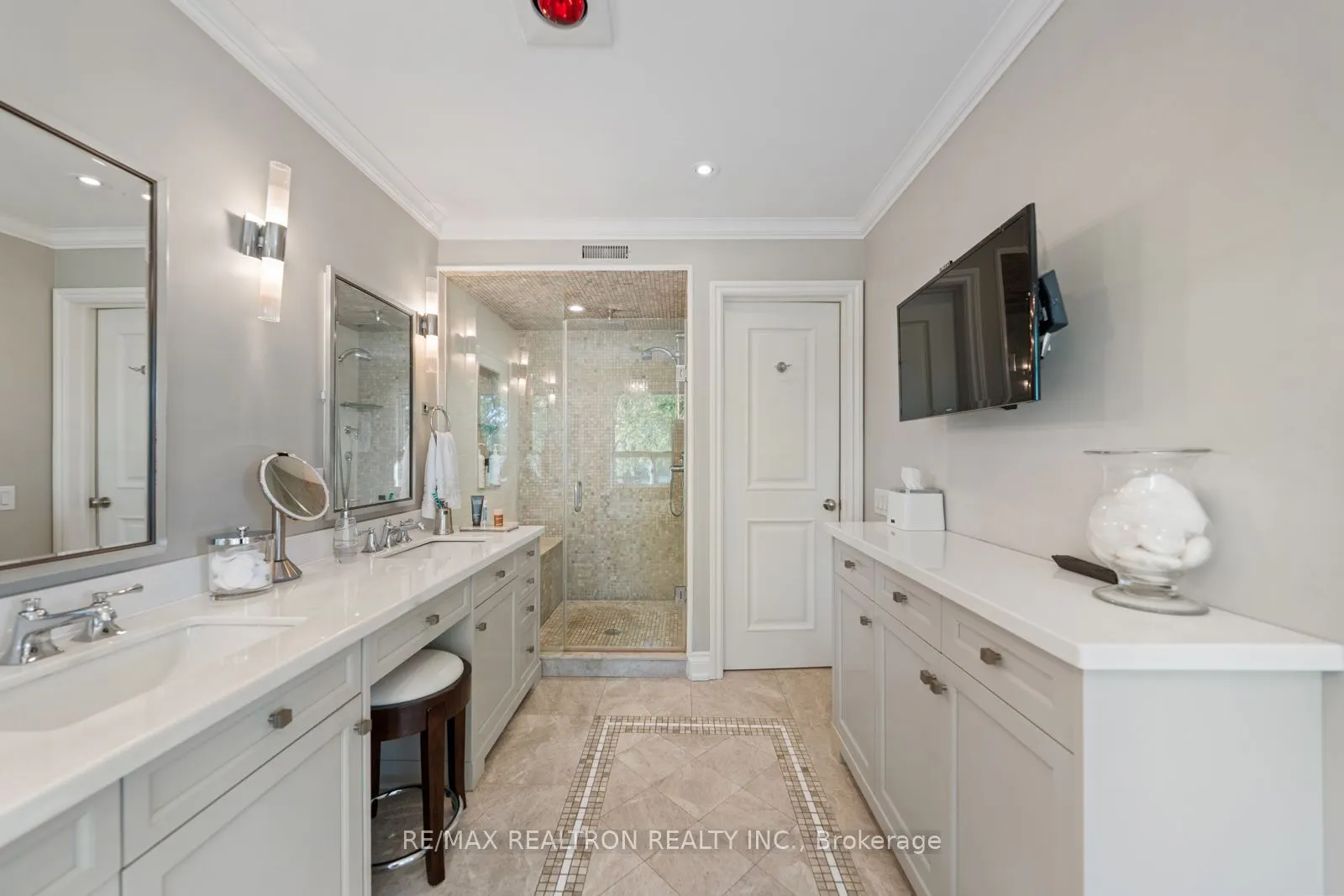 25 Cedar Springs Grove