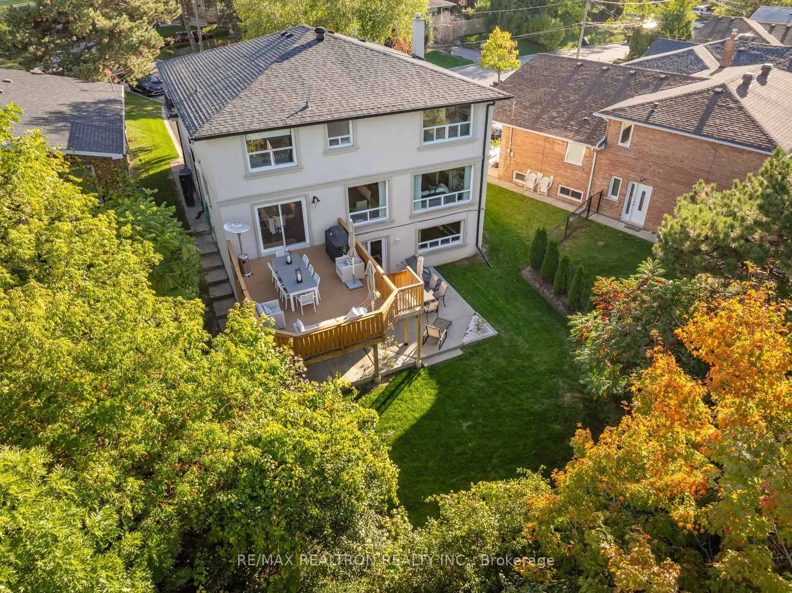 25 Cedar Springs Grove