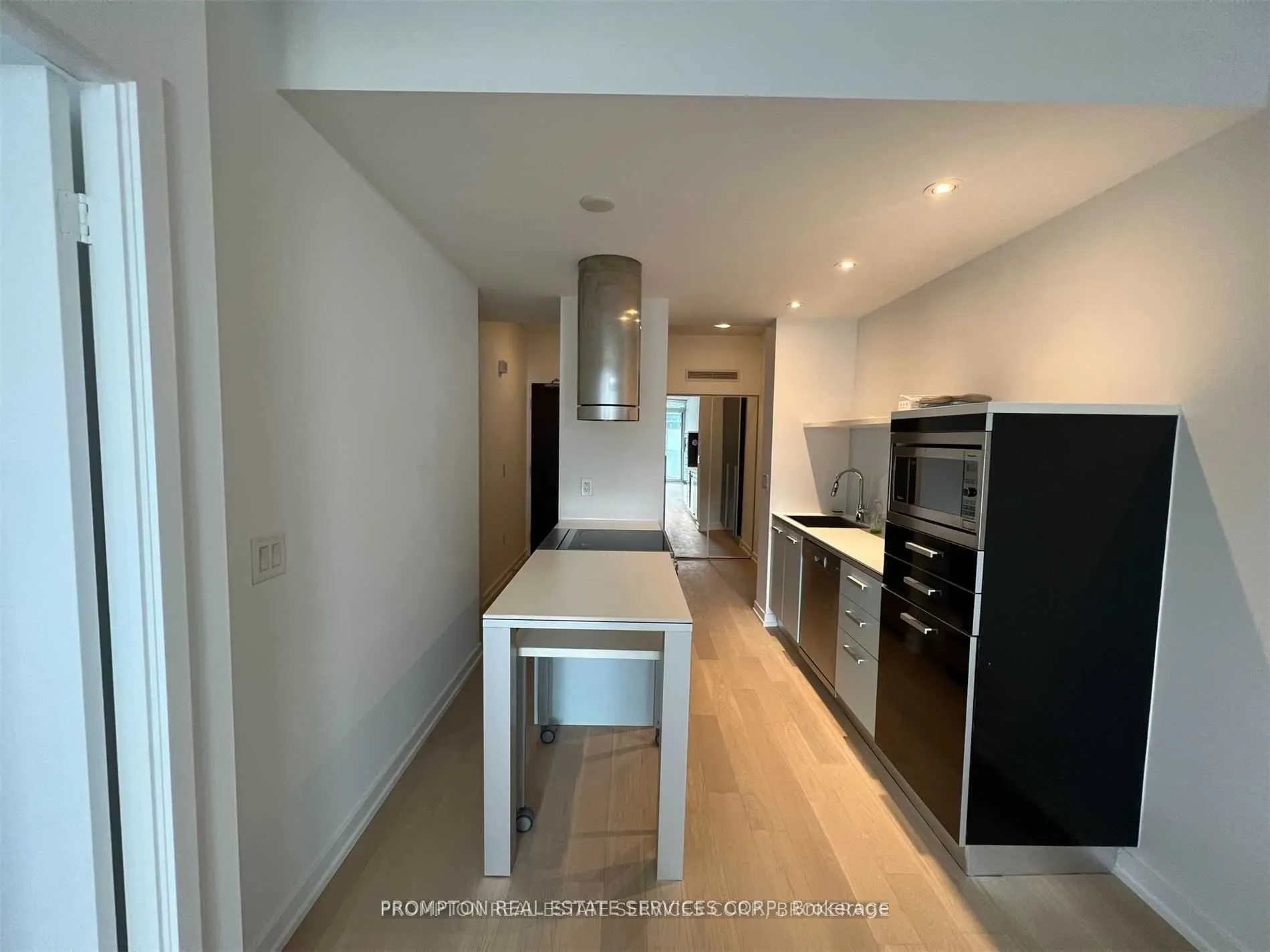 38 Dan Leckie Way, #1906