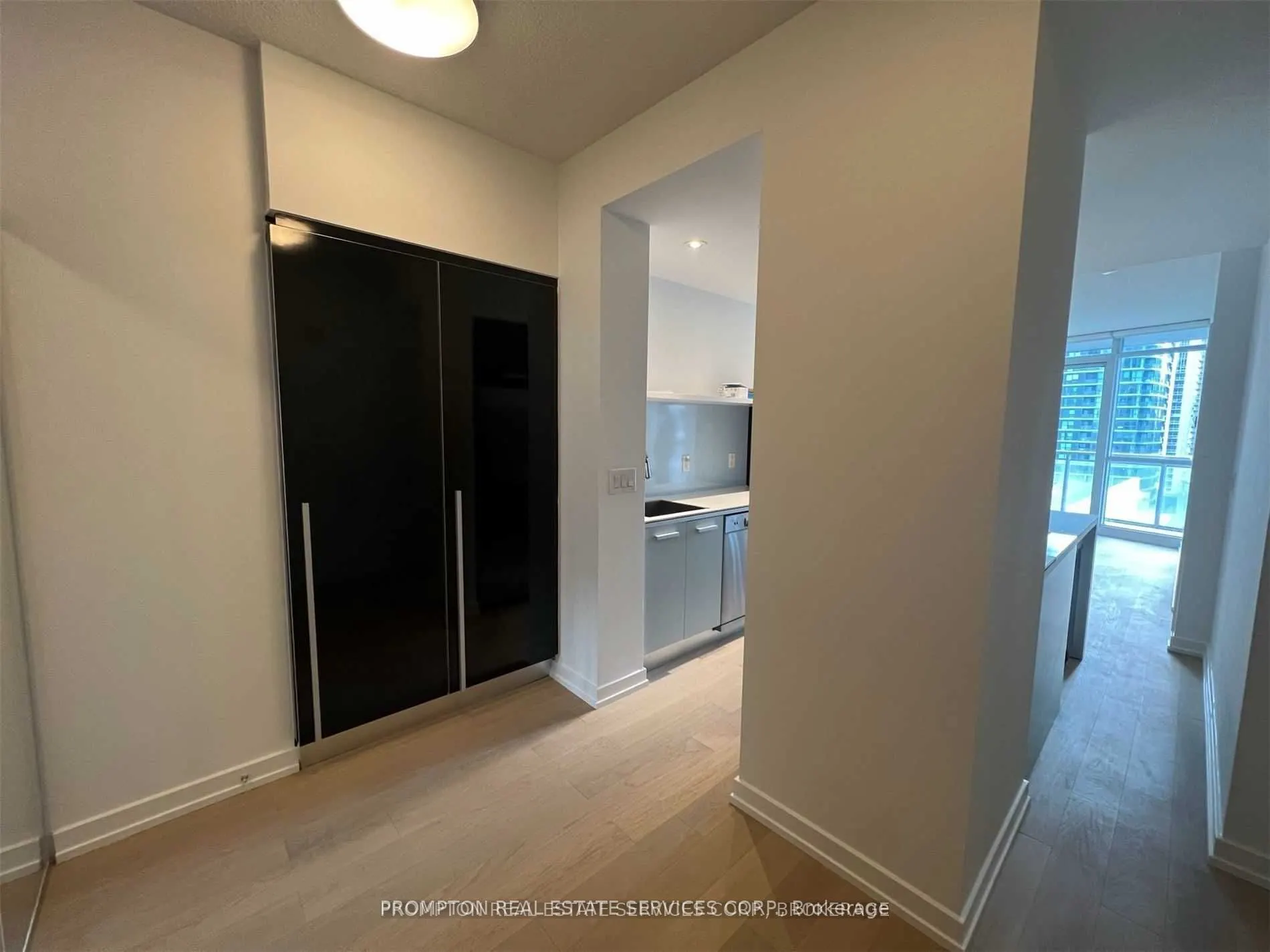 38 Dan Leckie Way, #1906